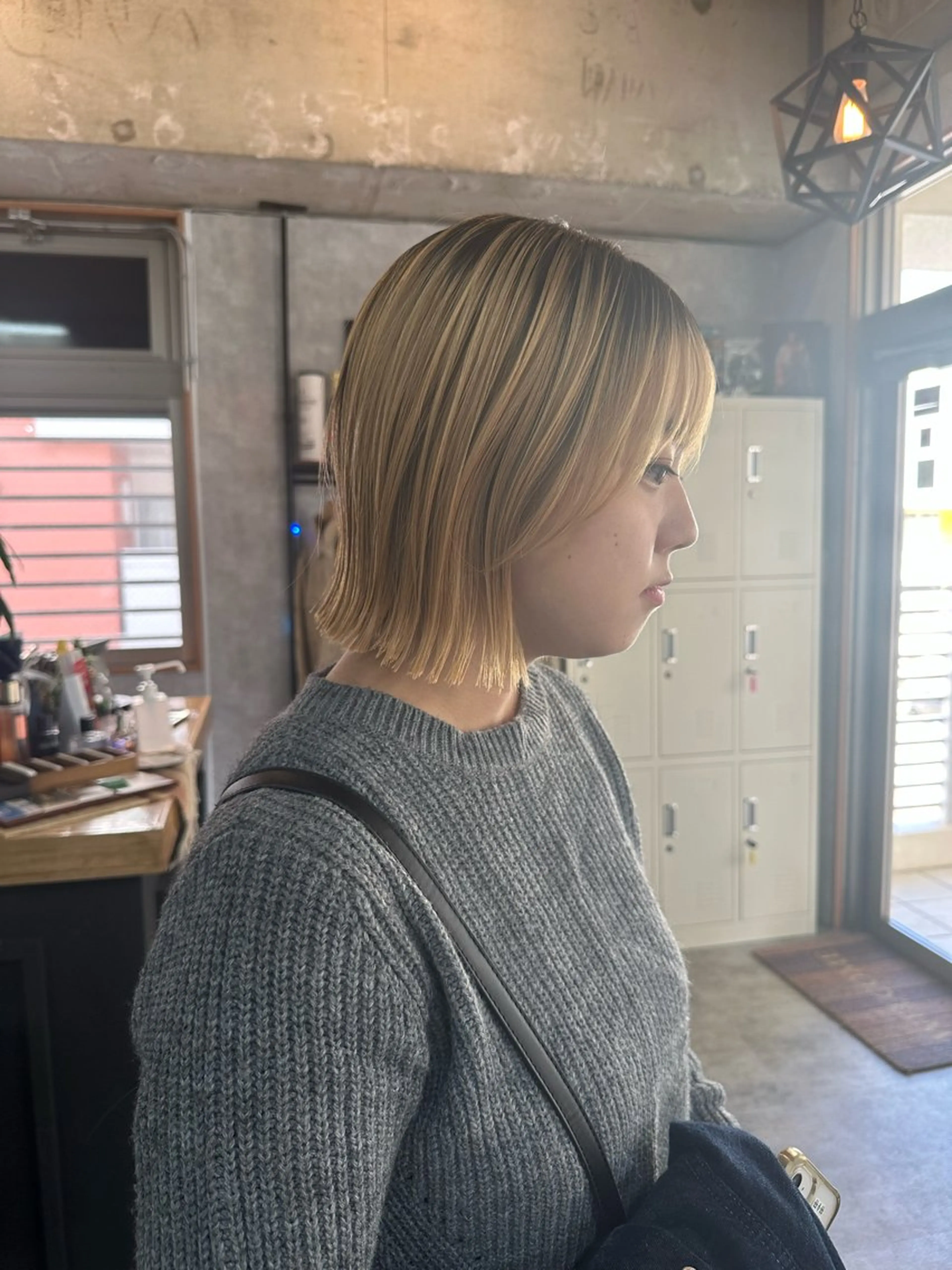 ショート 切りっぱなしボブ ショートボブ ハンサムショート 丸みショート ボブ カット ヘアカラー トリートメント モテ髪/ボブ/ショー ト/アダチフウトのヘアスタイル