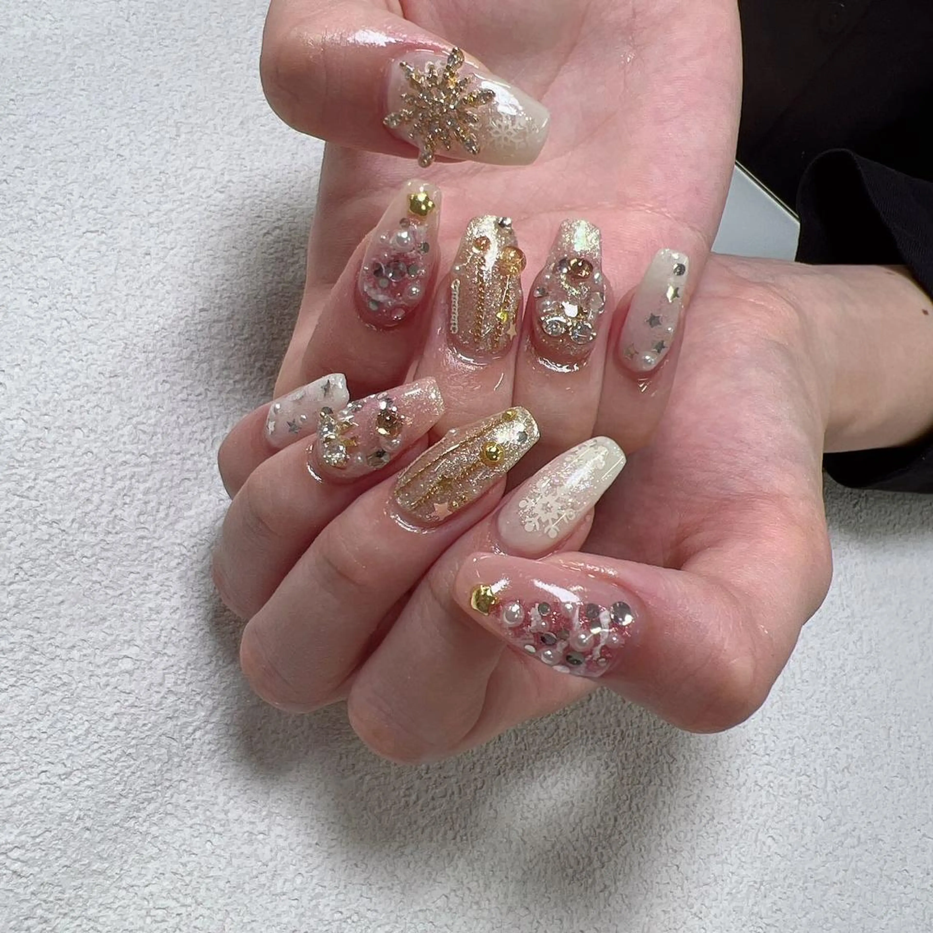 ネイル 冬ネイル クリスマス ハンドネイル Nail&Eye lash Nanaのネイルデザイン