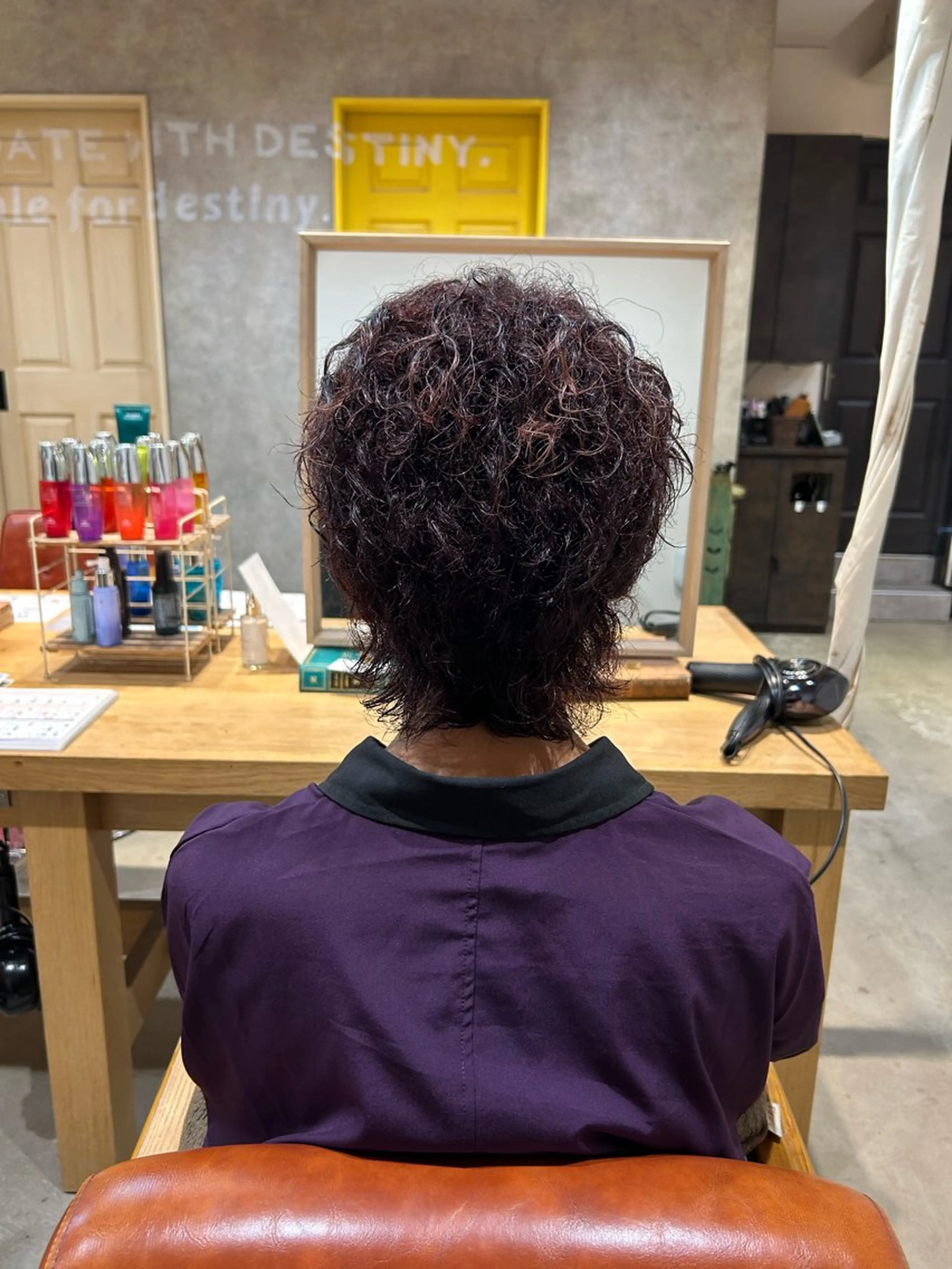 ショート カラー パーマ メンズ 新谷 虎太郎のヘアスタイル