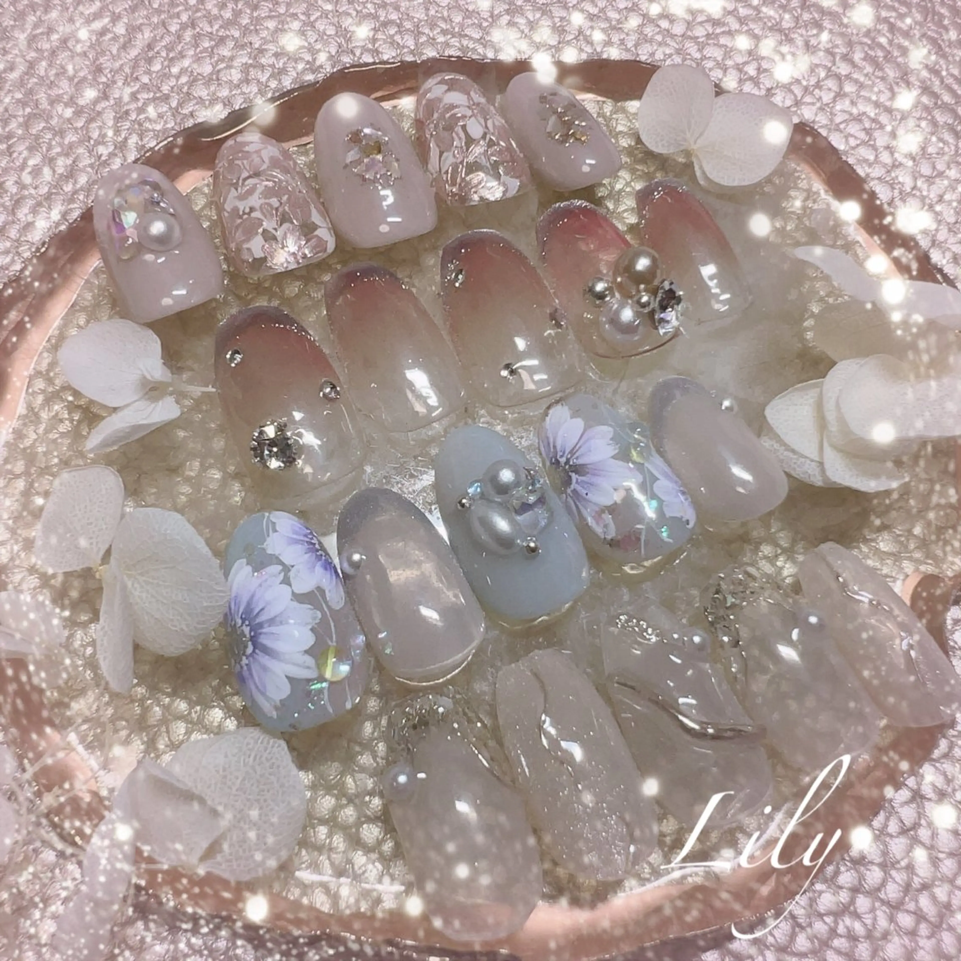 ネイル ハンドネイル Lily*nail 🌻Mii🌻のネイルデザイン