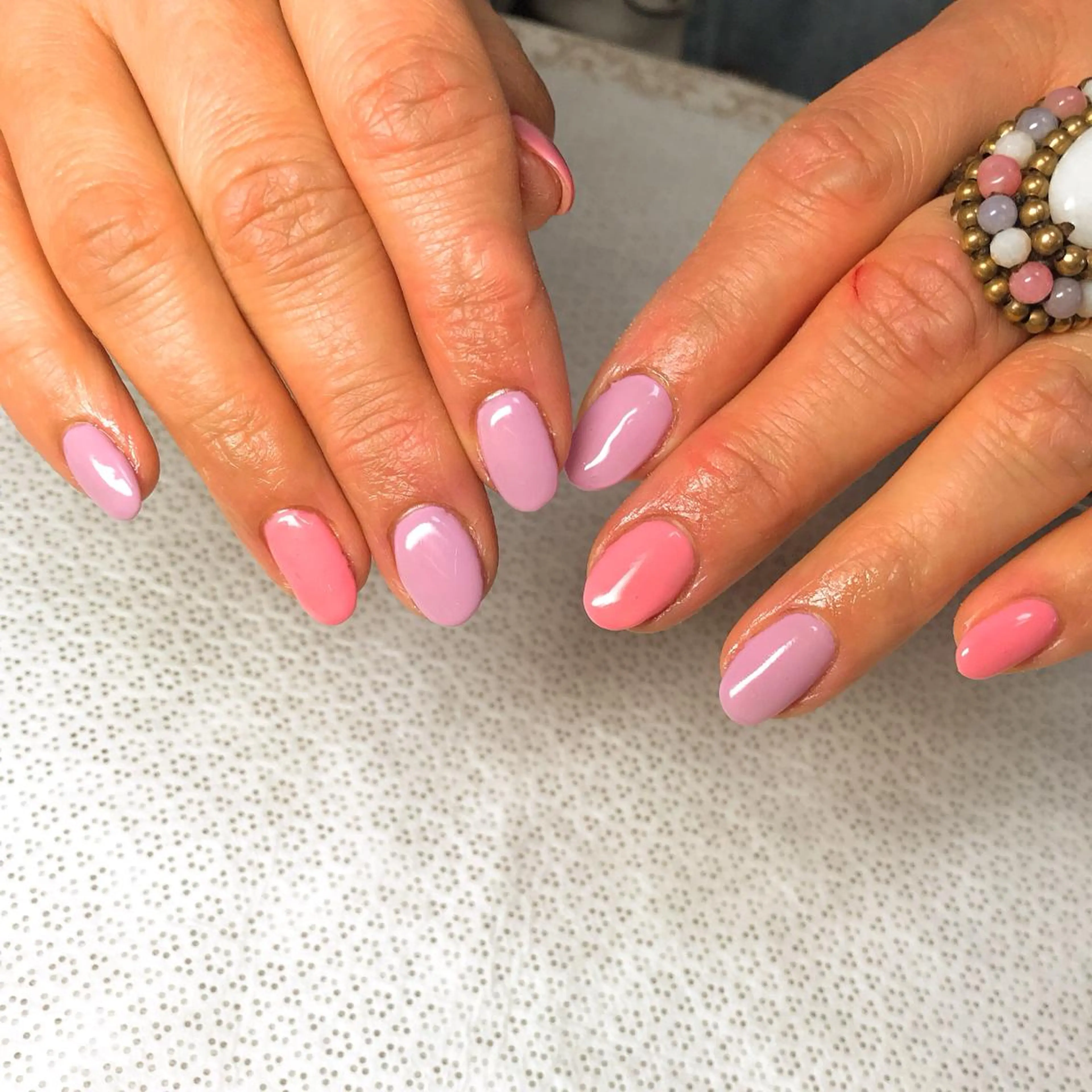 ネイル ピンク パープル 春ネイル ハンドネイル COCO +のエステ・リラクイメージ