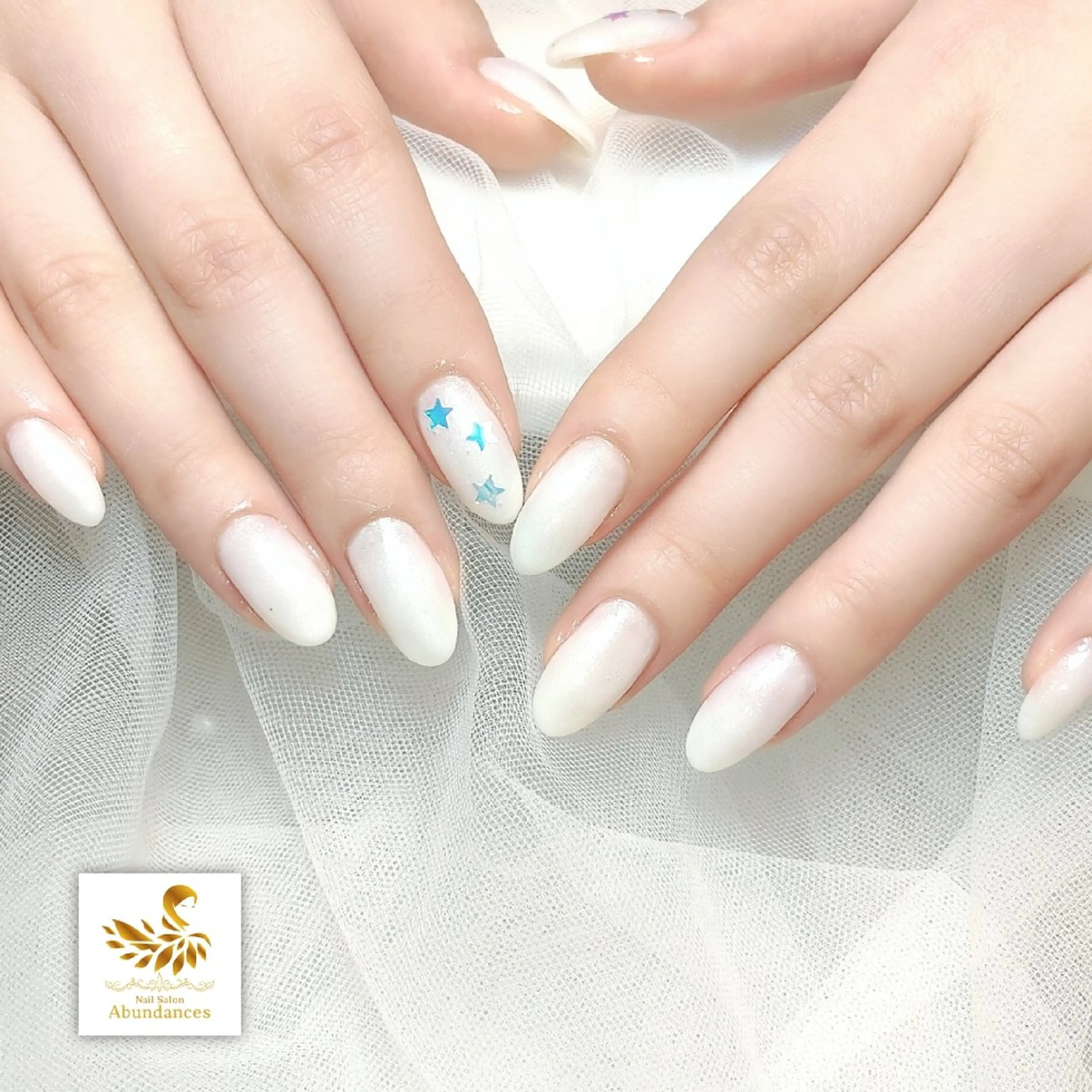 ネイル ワンカラーネイル ホワイト ハンドネイル 完全予約制個室サロン Abundancesのネイルデザイン