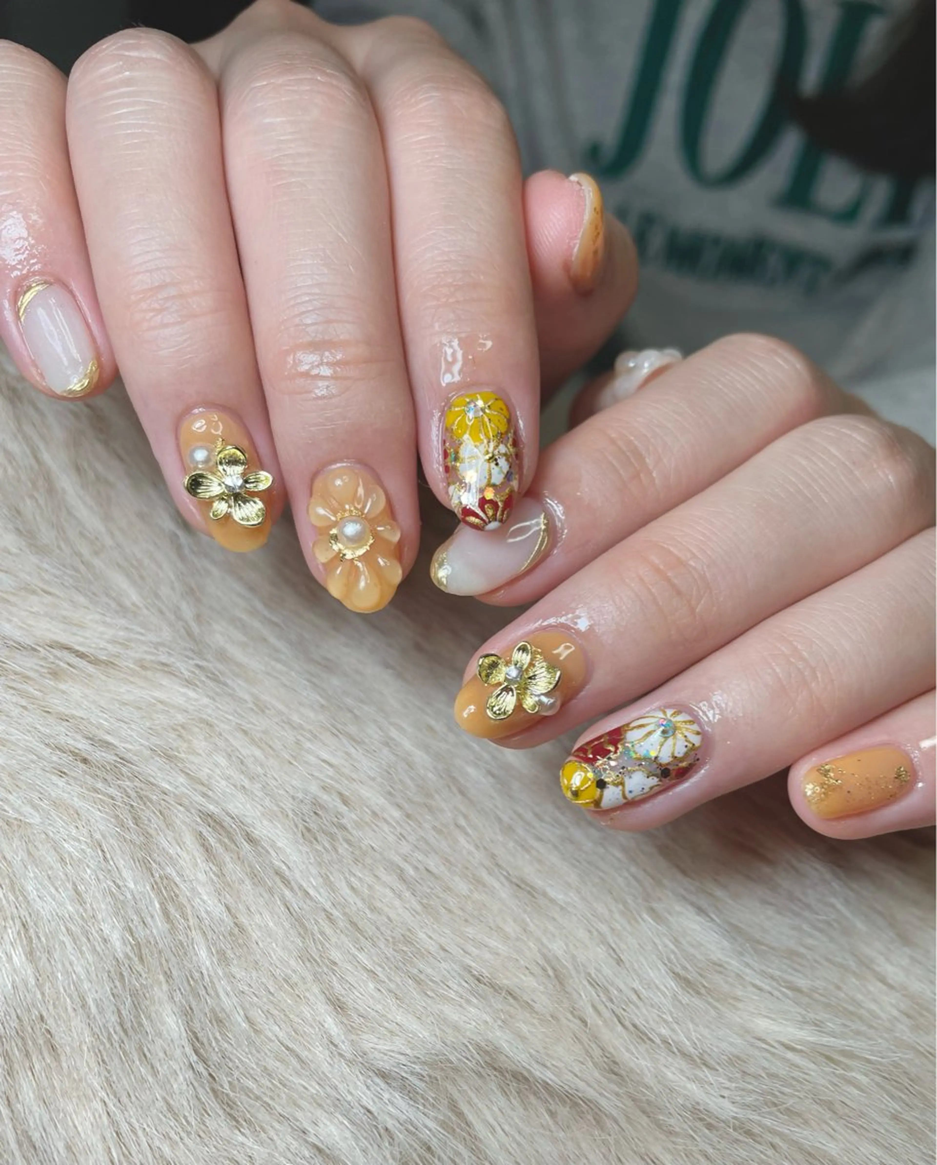 ネイル 成人式 持ち込み ぷっくりネイル nana .のネイルデザイン