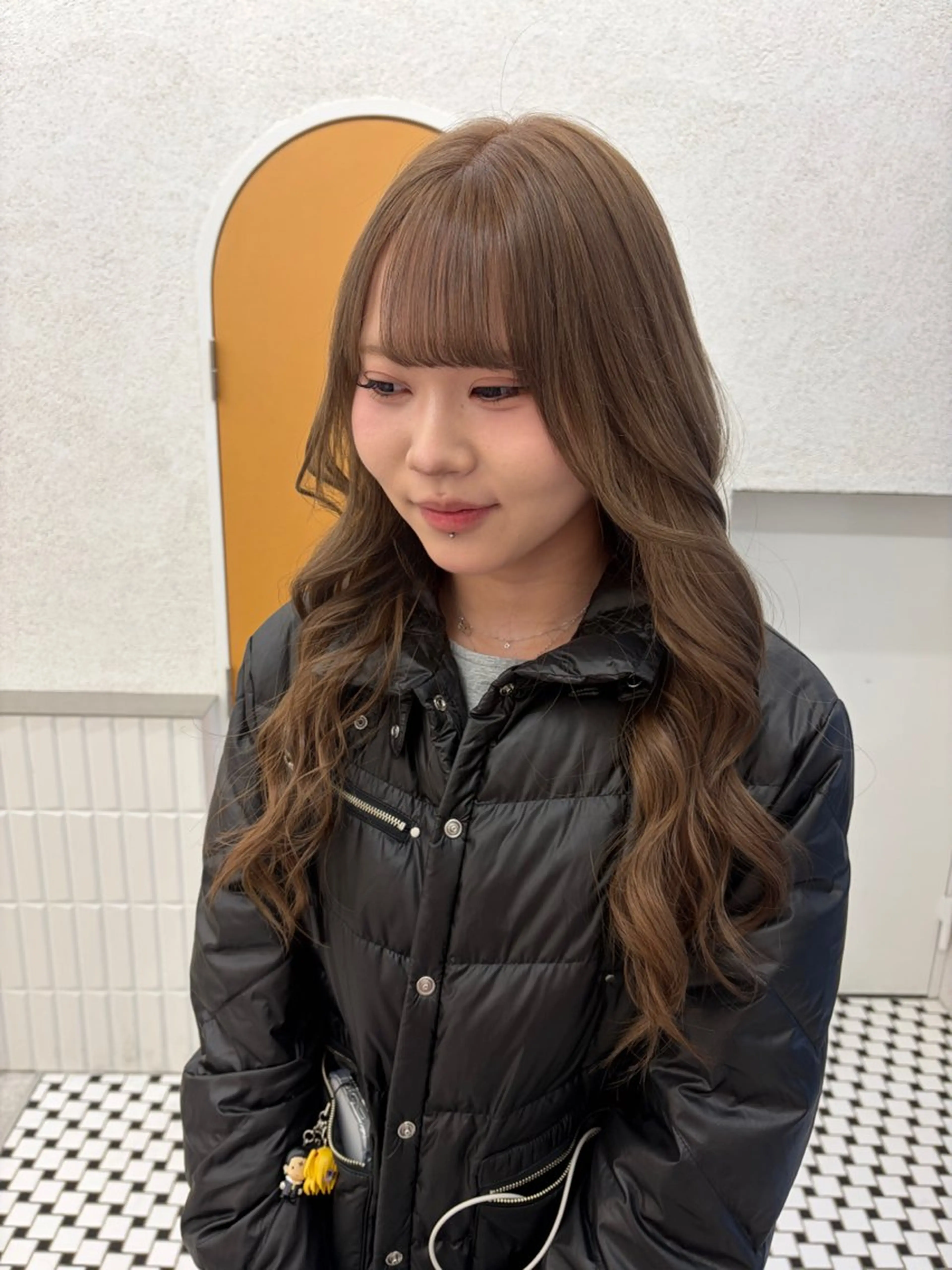 ロング ヘアカラー リン🔔ボブ cut 柔らかベージュ🤎のヘアスタイル