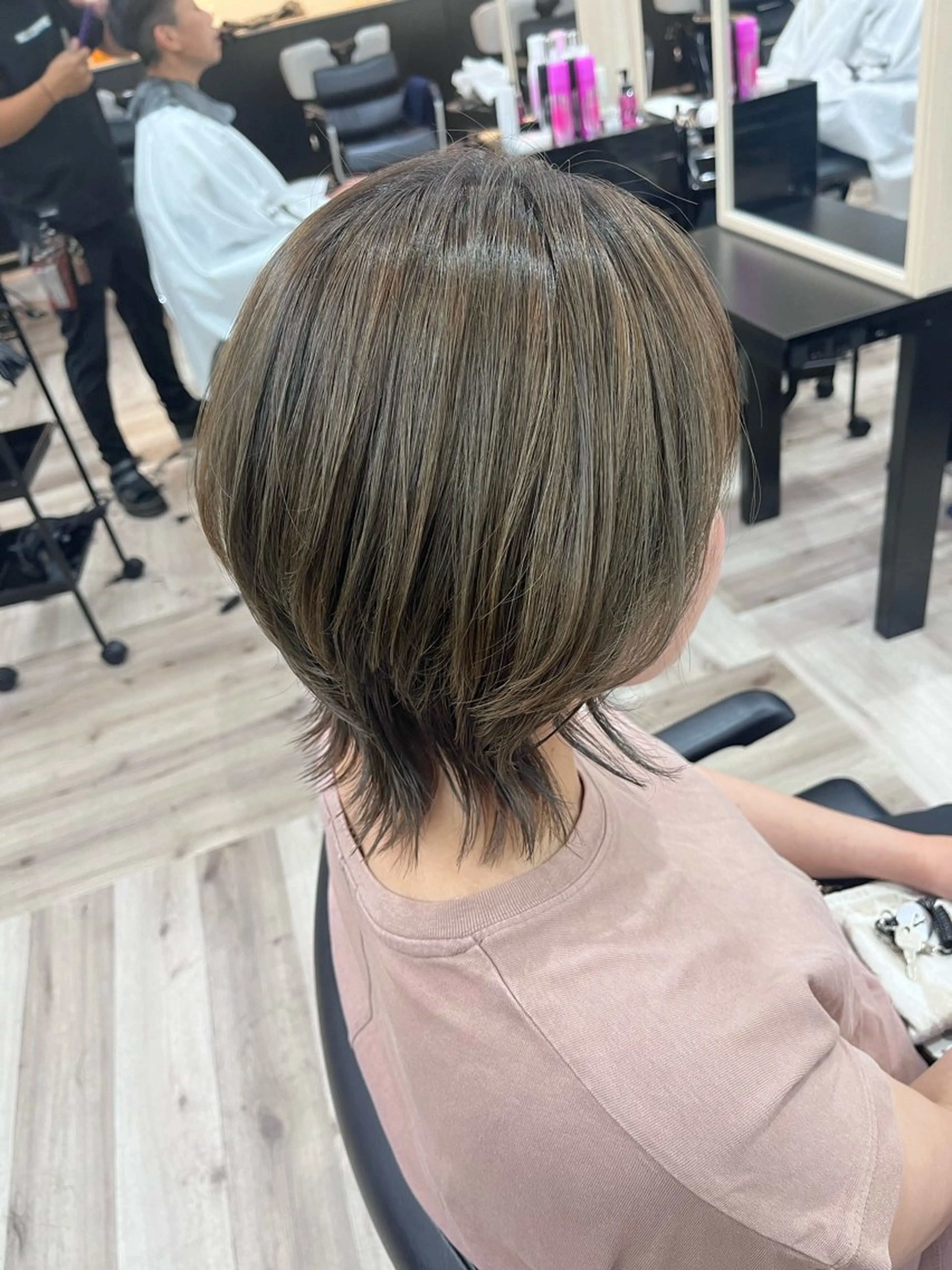 ショート カット Ayumi/艶カラー /レイヤー/ネイルのヘアスタイル