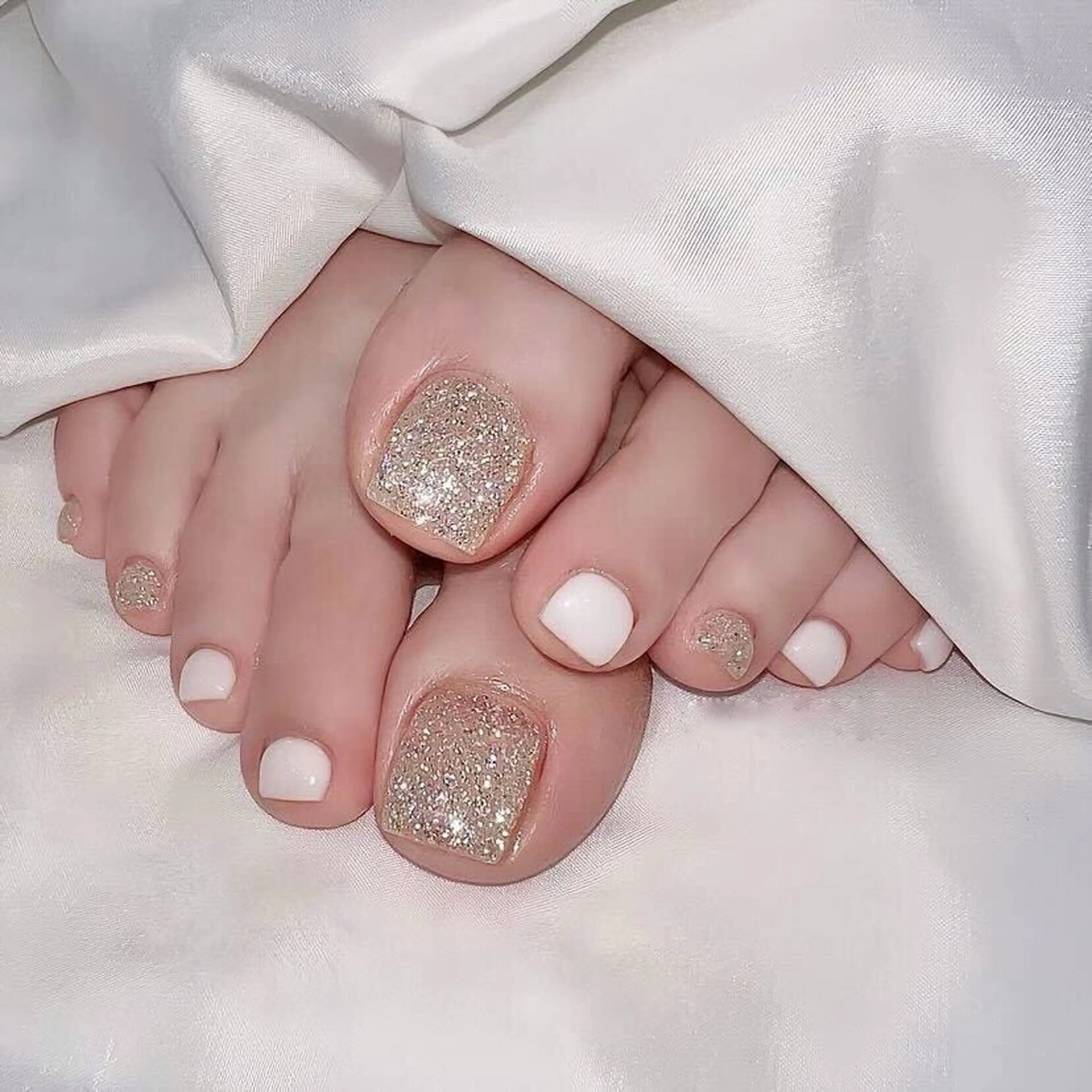 【フットネイル】ワンカラーorラメグラ💅(オフ、バス込)の写真