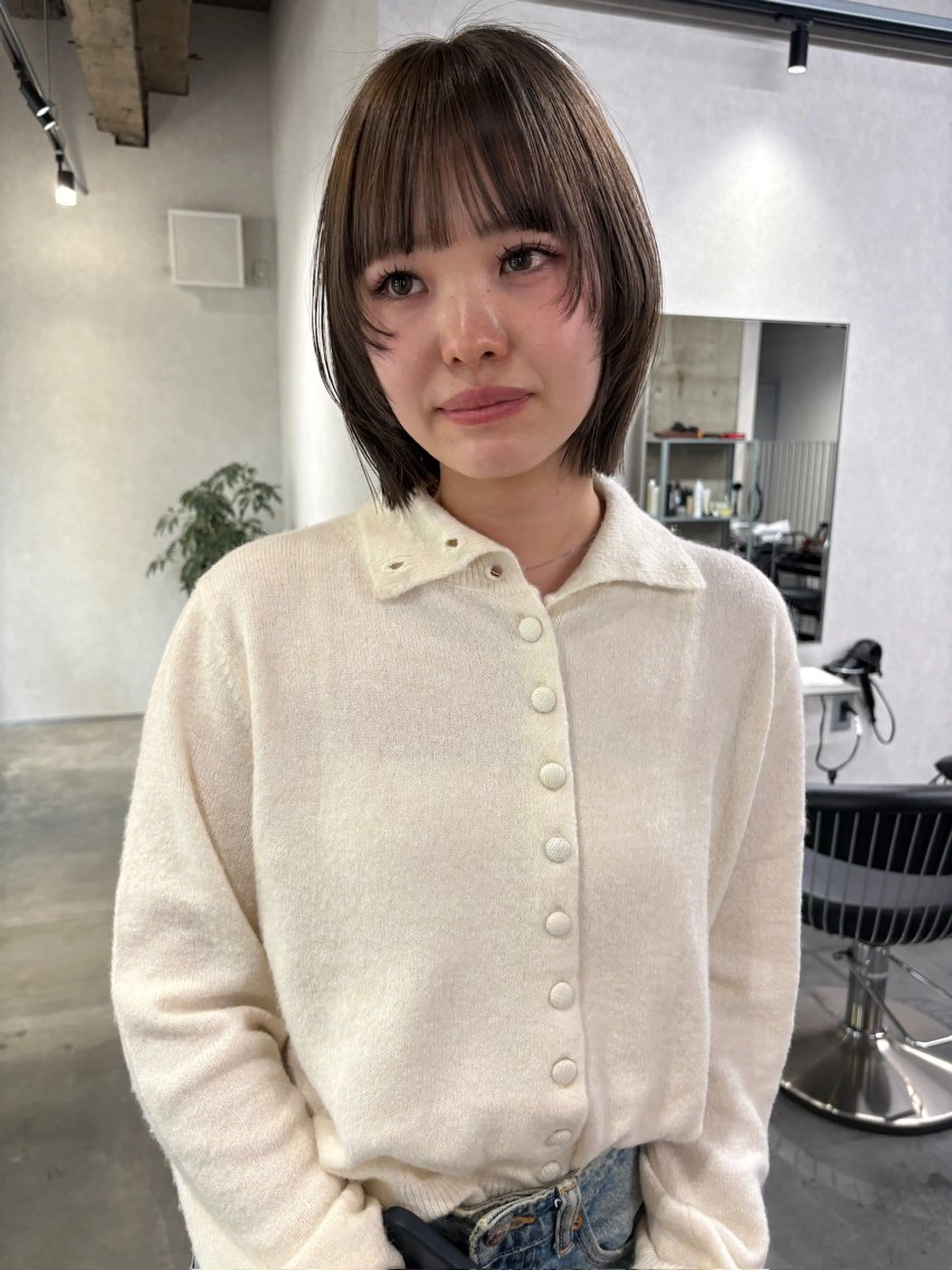 ショート カット ヘアカラー ofF élua所属・🌵ボブ/切りっぱな し/ショート藤長芽生のヘアスタイル