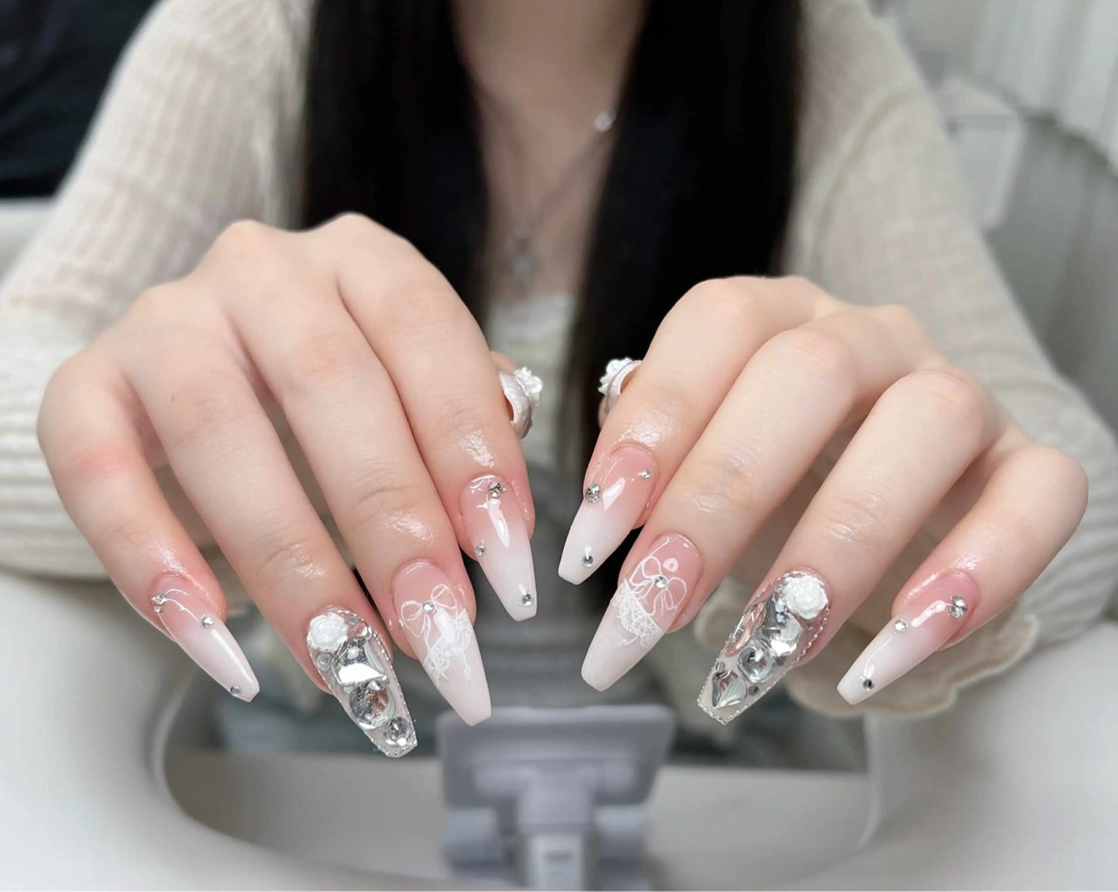 ネイル ハンドネイル ハンドケア Nova Nail Nambaのネイルデザイン