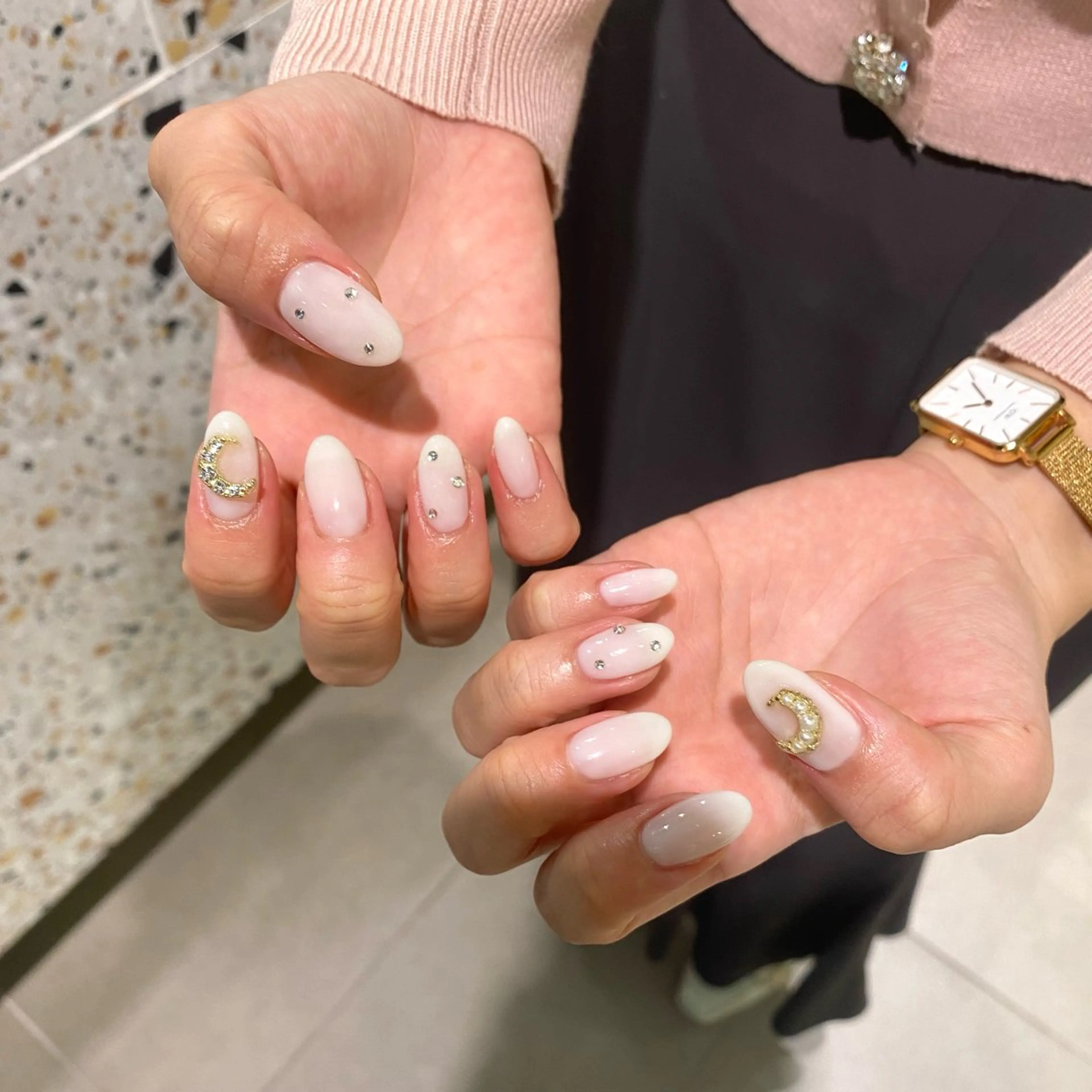 ネイル ワンカラーネイル WAVY airiのネイルデザイン