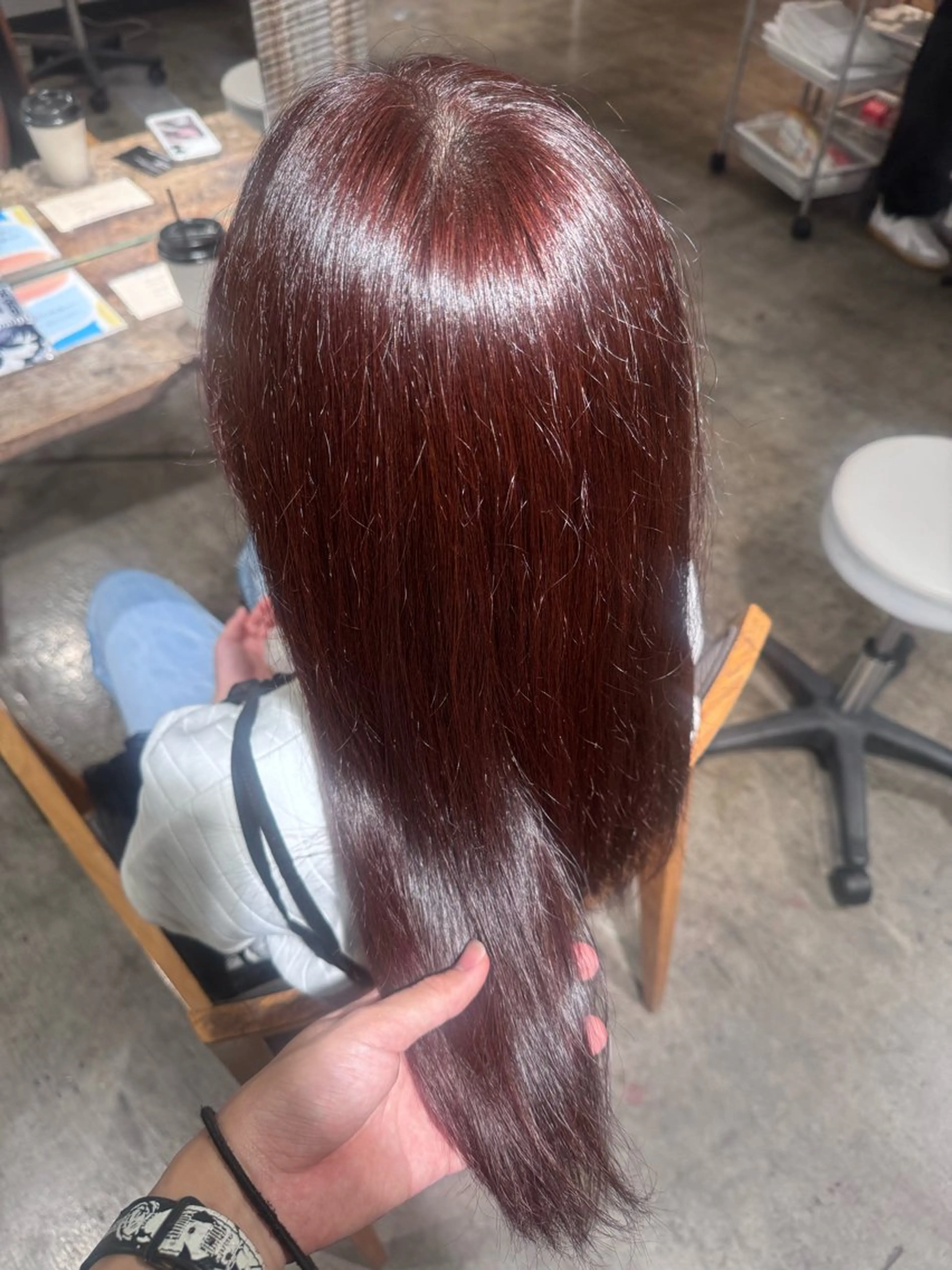 ロング カラー ブリーチ ボルドーカラー ブラウンカラー カシス 透明感カラー 🦋ナチュラルカラー /ブリーチ🥀恵佑のヘアスタイル