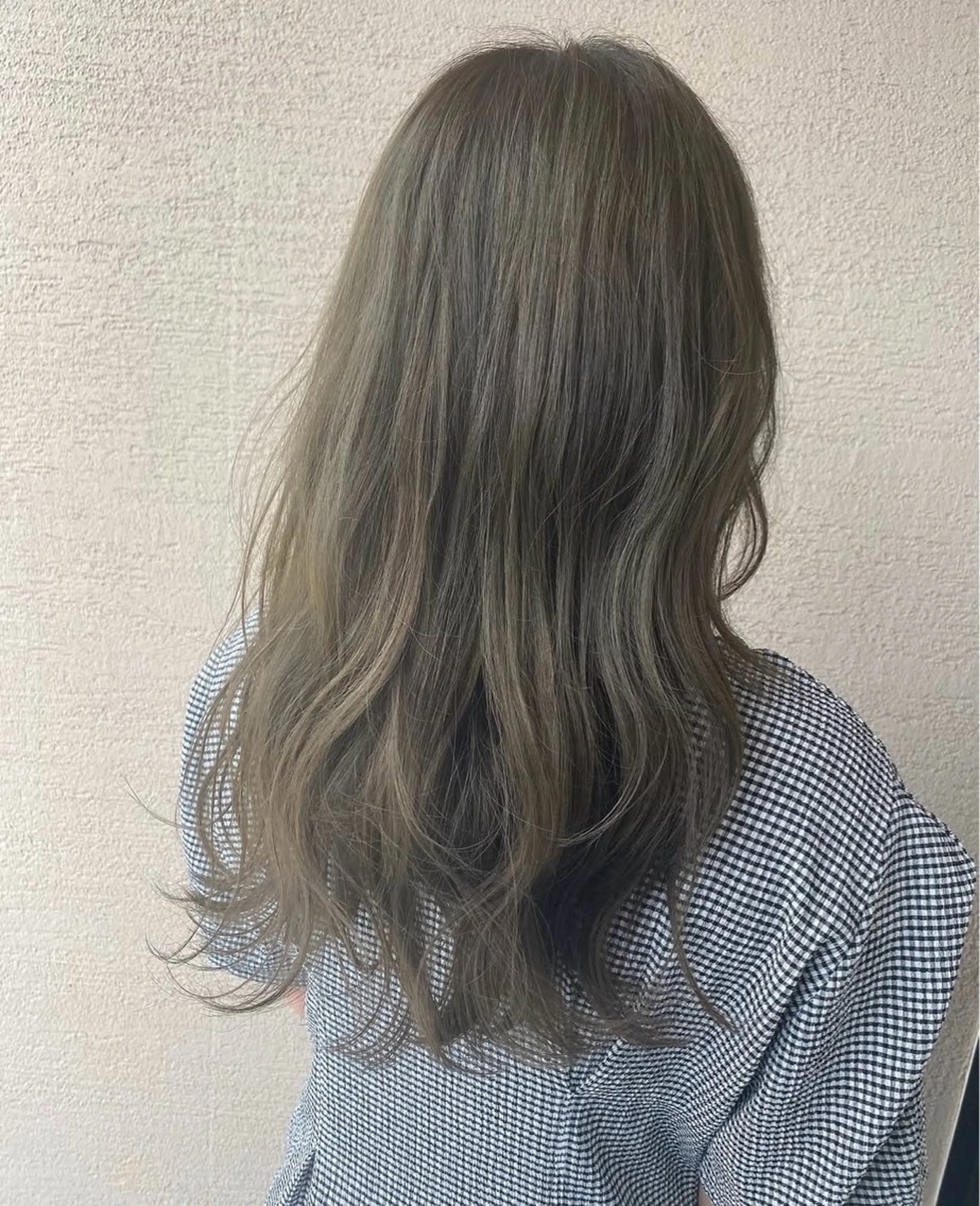 ロング カラー Reka .のヘアスタイル