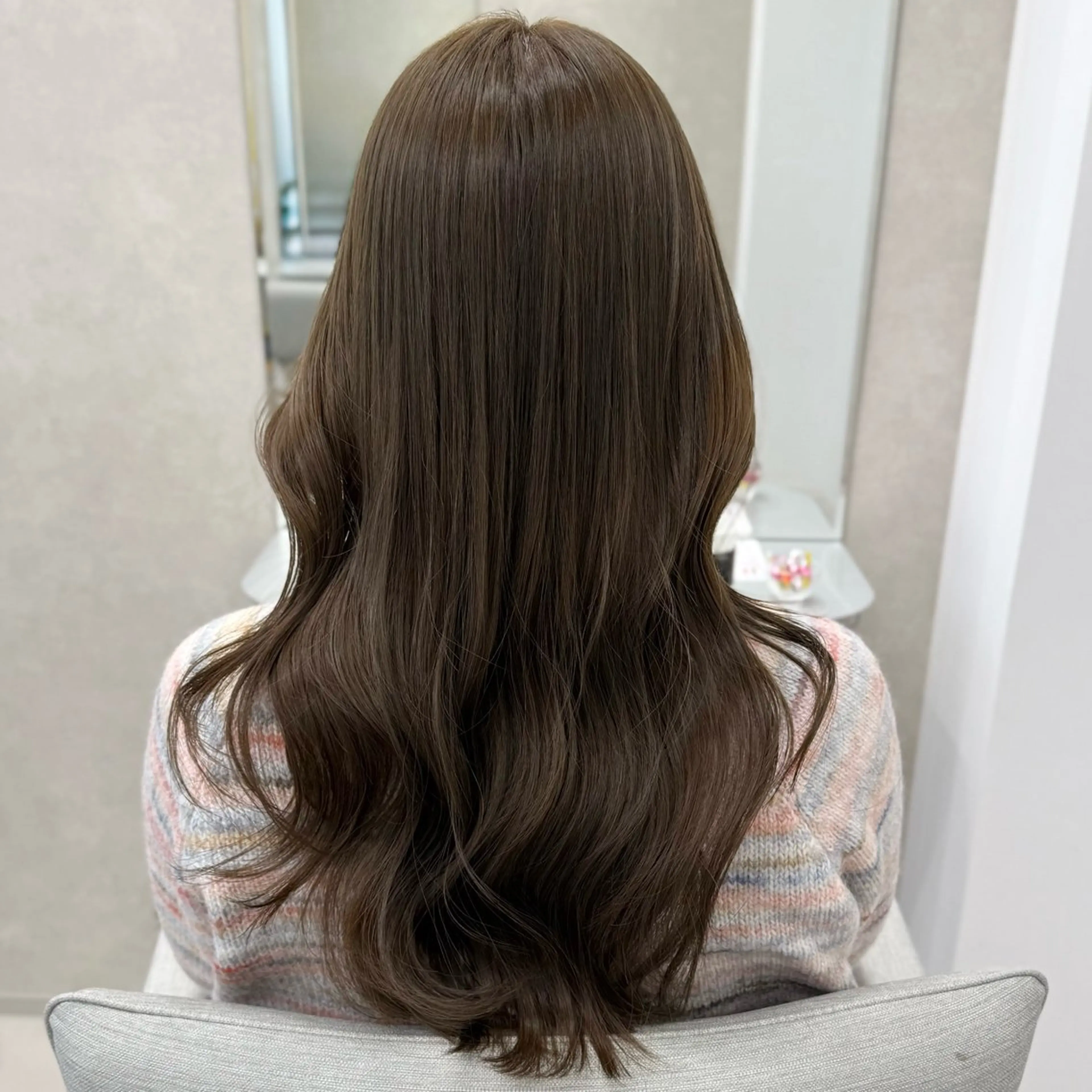 ロング カラー ベージュカラー ブリーチ ダブルカラー ブリーチなしカラー オリーブベージュ カット ヘアカラー トリートメント 澤 佑華 🎀 透明感カラーのヘアスタイル