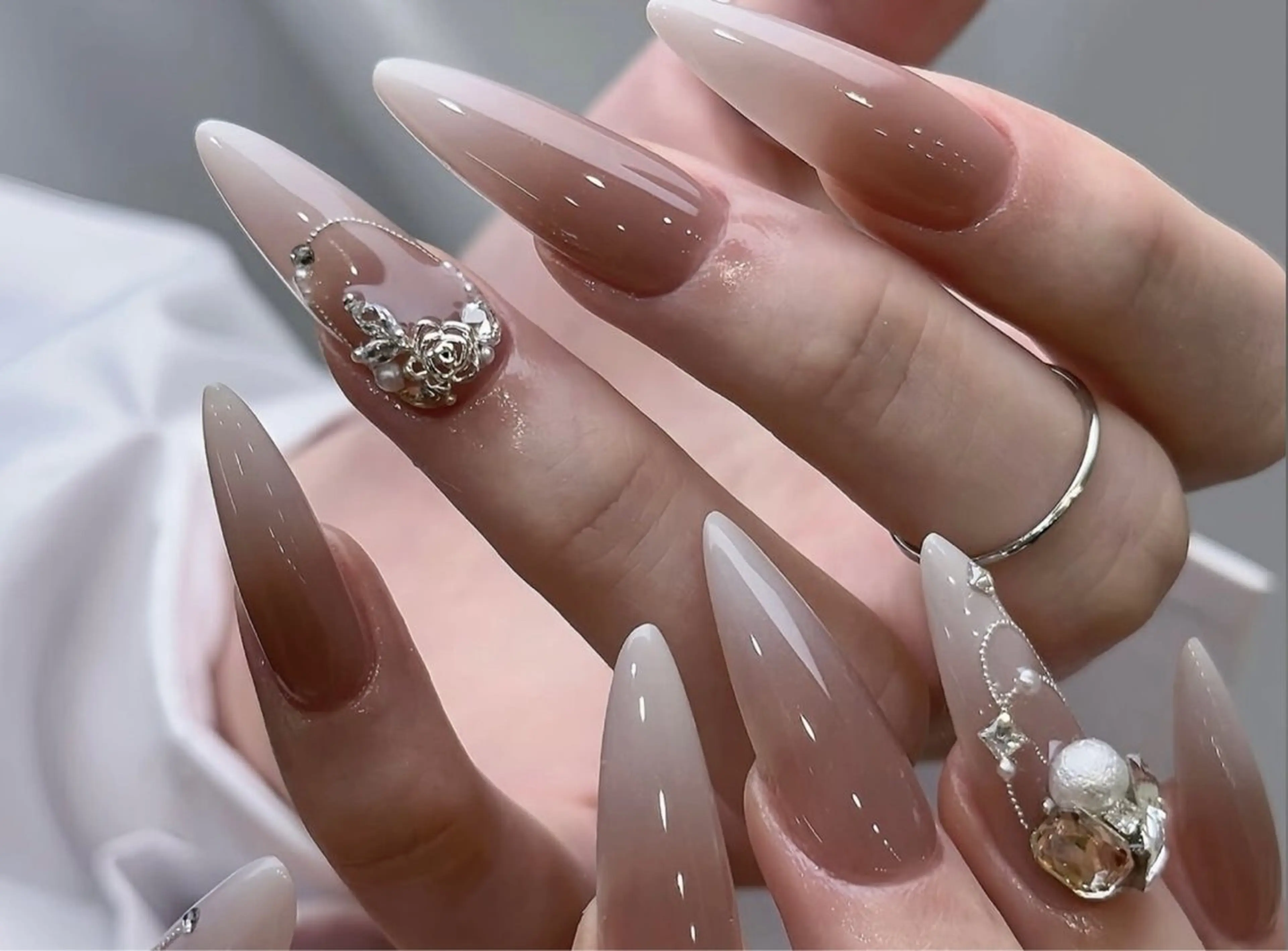 ネイル ストーンネイル Sora Nail所属・Sora Nailのネイルデザイン