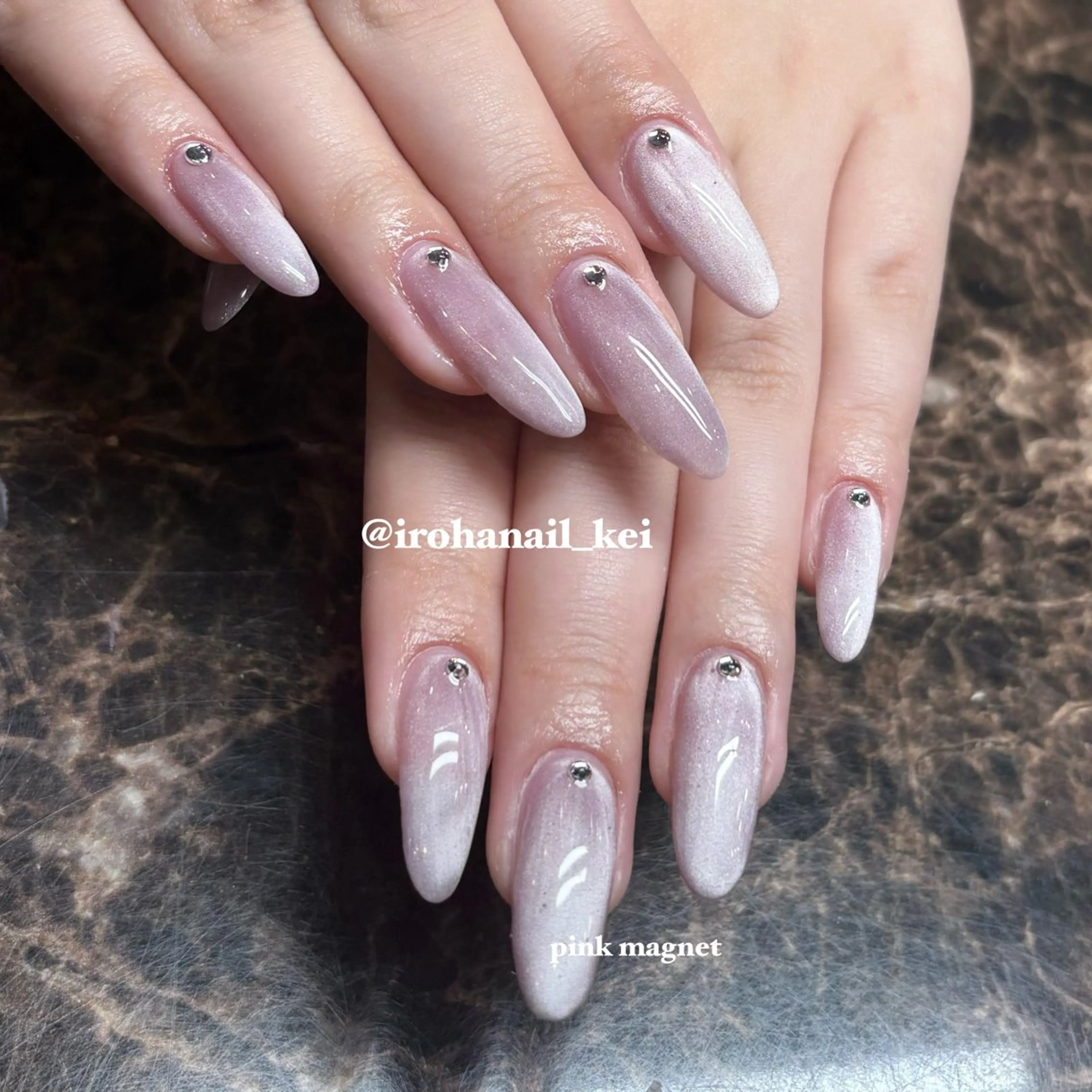 ネイル マグネットネイル IROHA NAIL_けい🐶のネイルデザイン