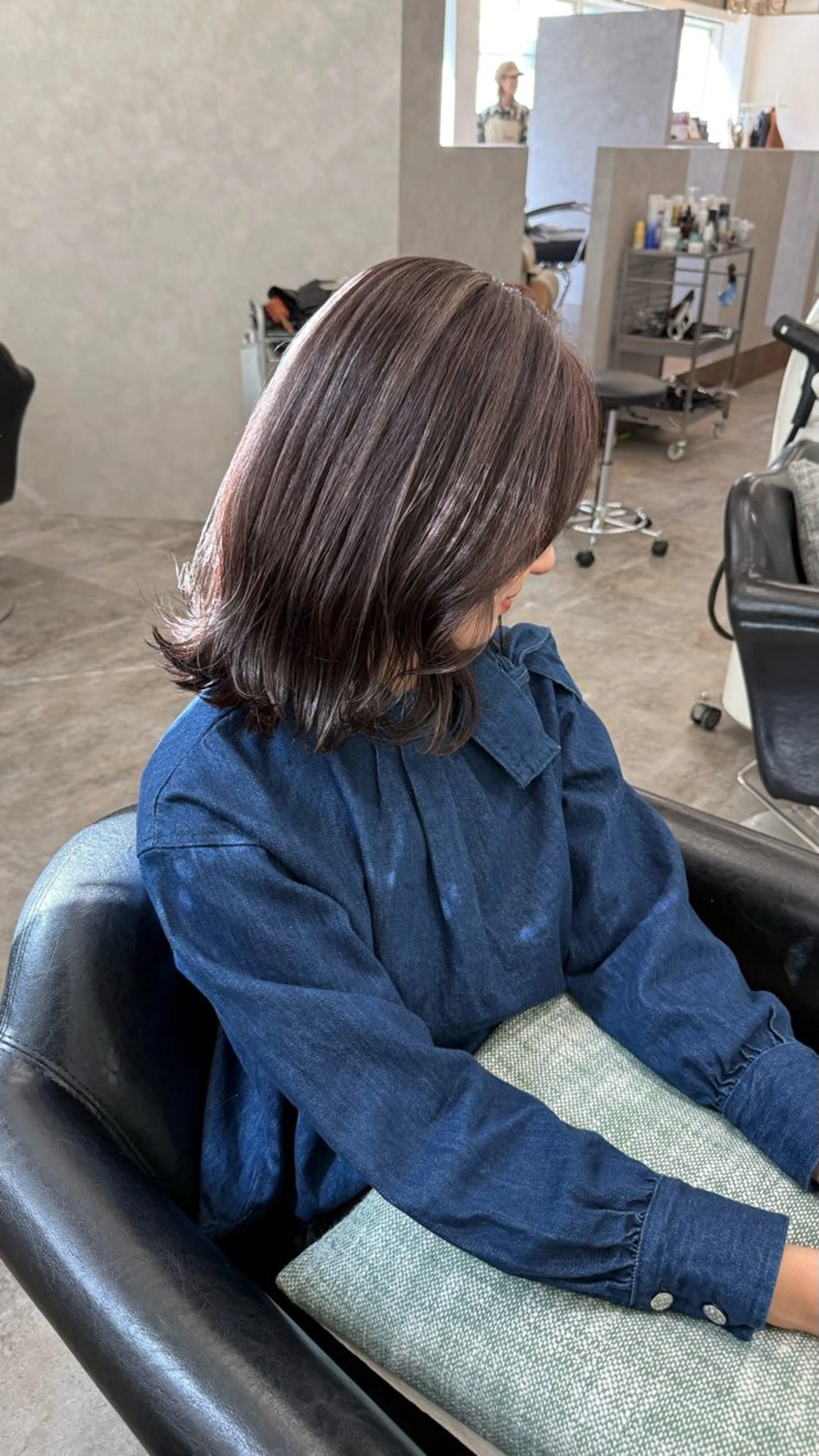 ミディアム ヘアカラー バレイヤージュモデル 募集👒ヨンスクのヘアスタイル