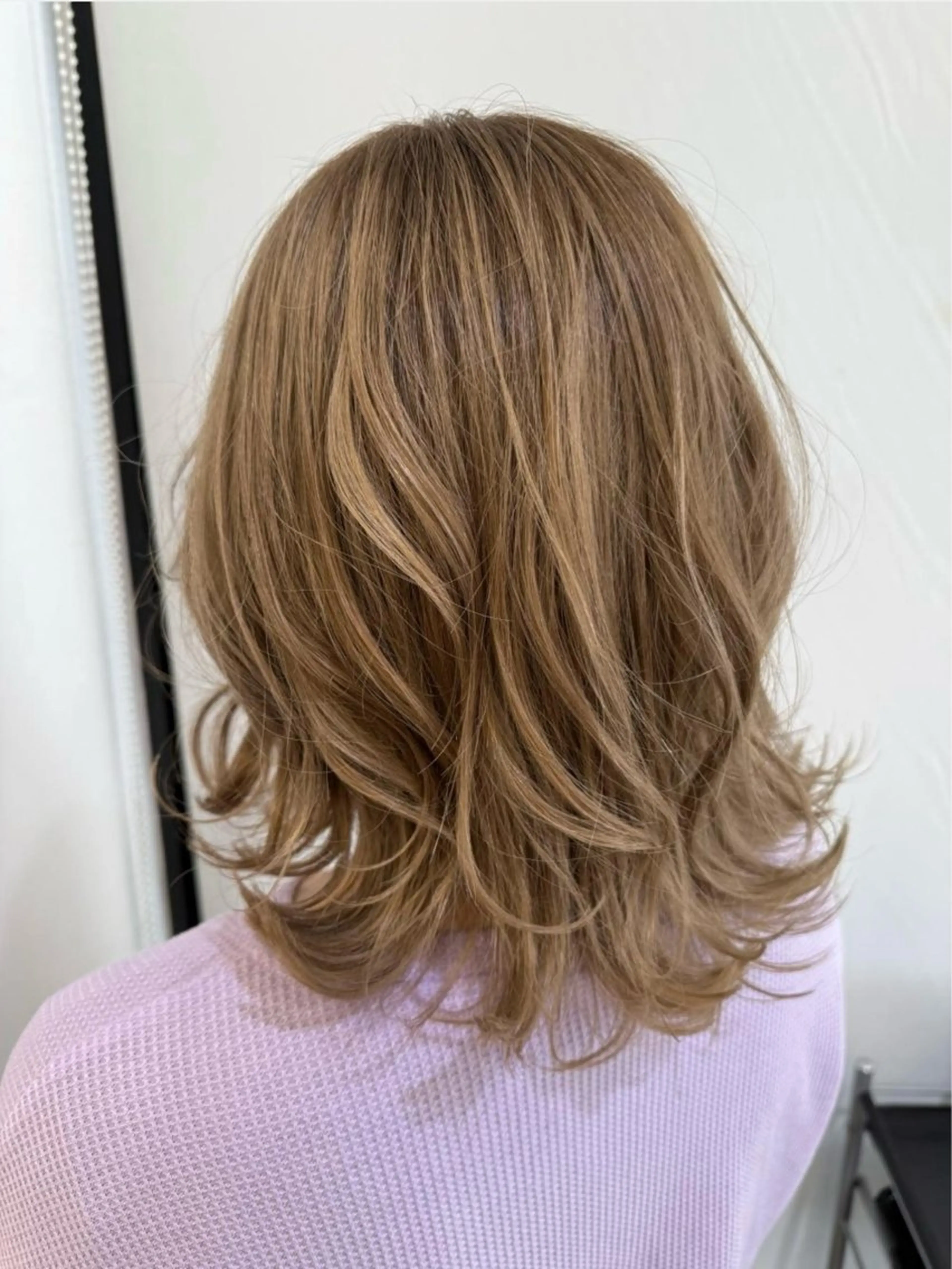 セミロング カラー ベージュカラー ミルクティーベージュ カット ヘアカラー トリートメント 髪質改善縮毛矯正 💎TOMOのヘアスタイル