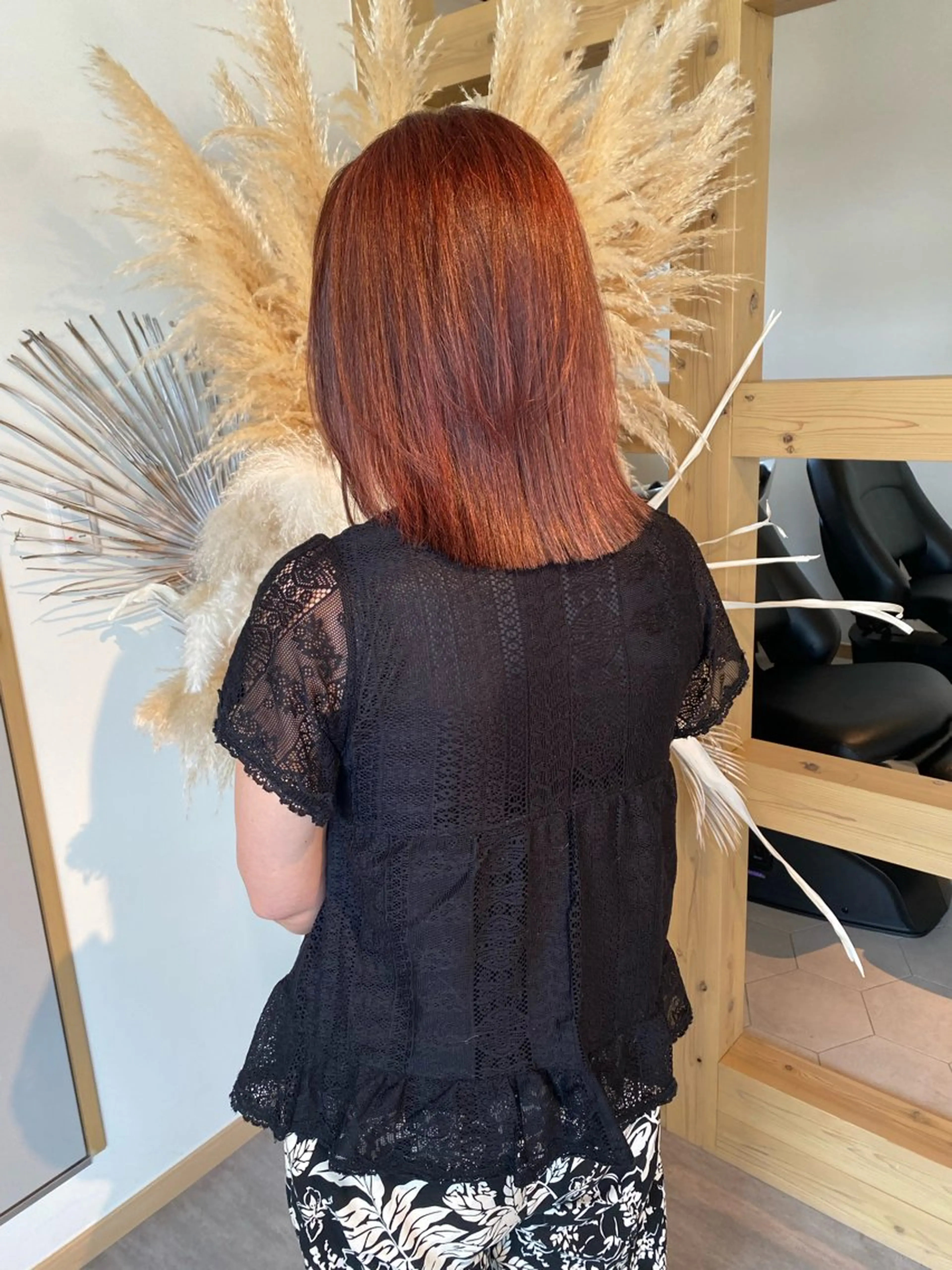 ミディアム カラー カット ヘアカラー トリートメント 内野 友貴のヘアスタイル