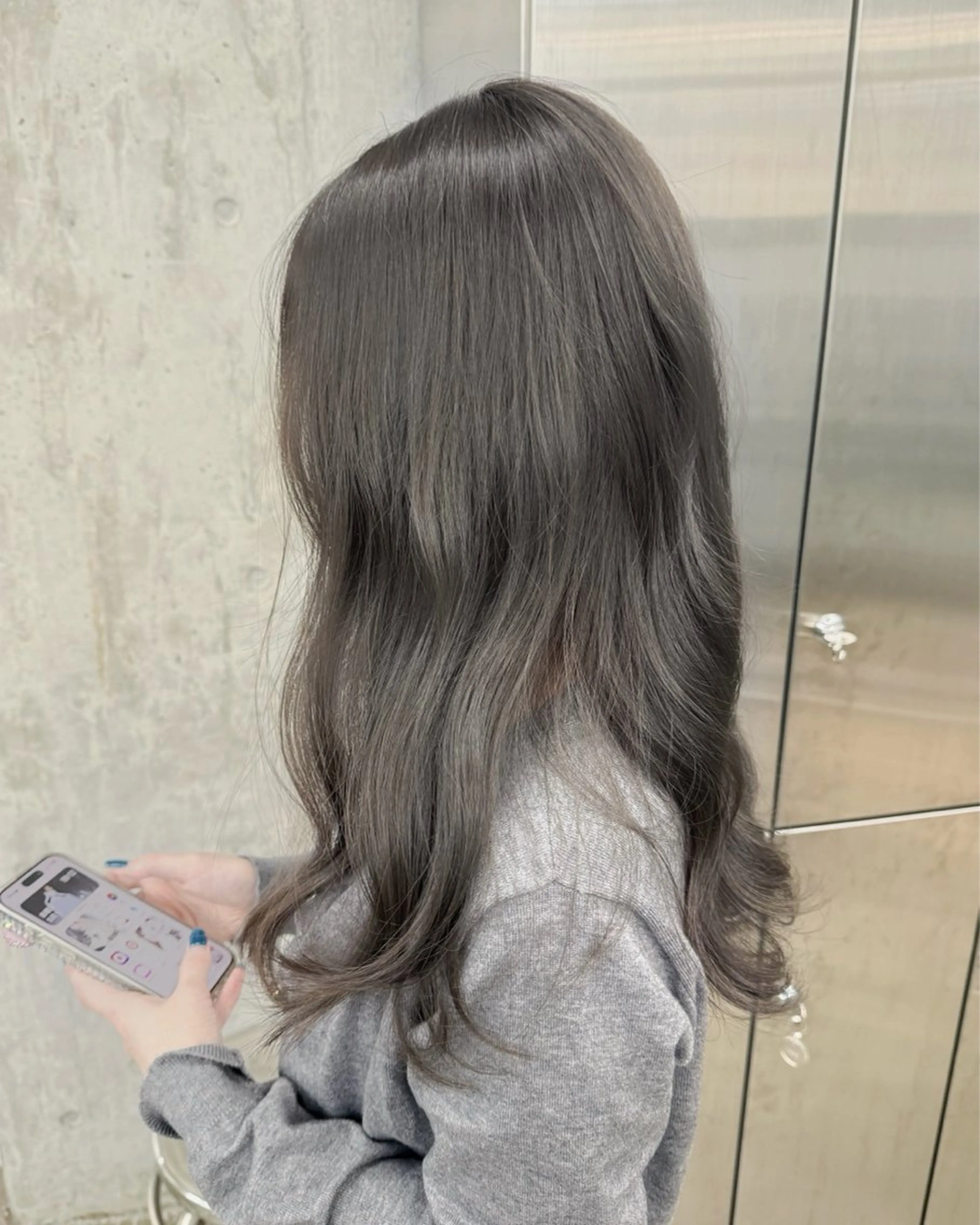 ロング カラー ブリーチ 透明感カラー ブリーチなしカラー カット ヘアカラー トリートメント 高橋大樹/グレージュ 透明感/髪質改善のヘアスタイル