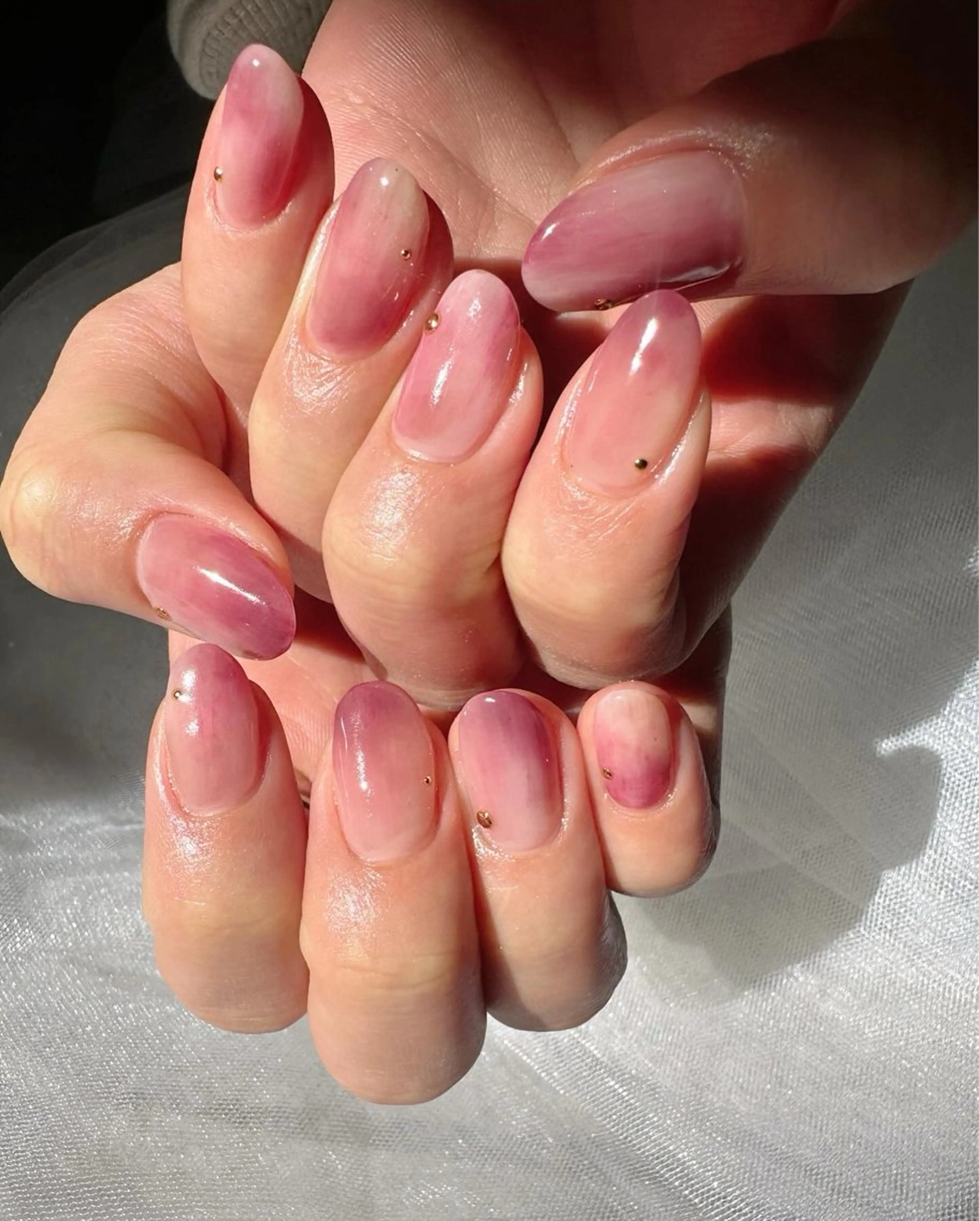 ネイル 氷ネイル・うるうるネイル 韓国ネイル ニュアンスネイル ピンク 春ネイル 🪞KAPE NAIL 🪞のネイルデザイン