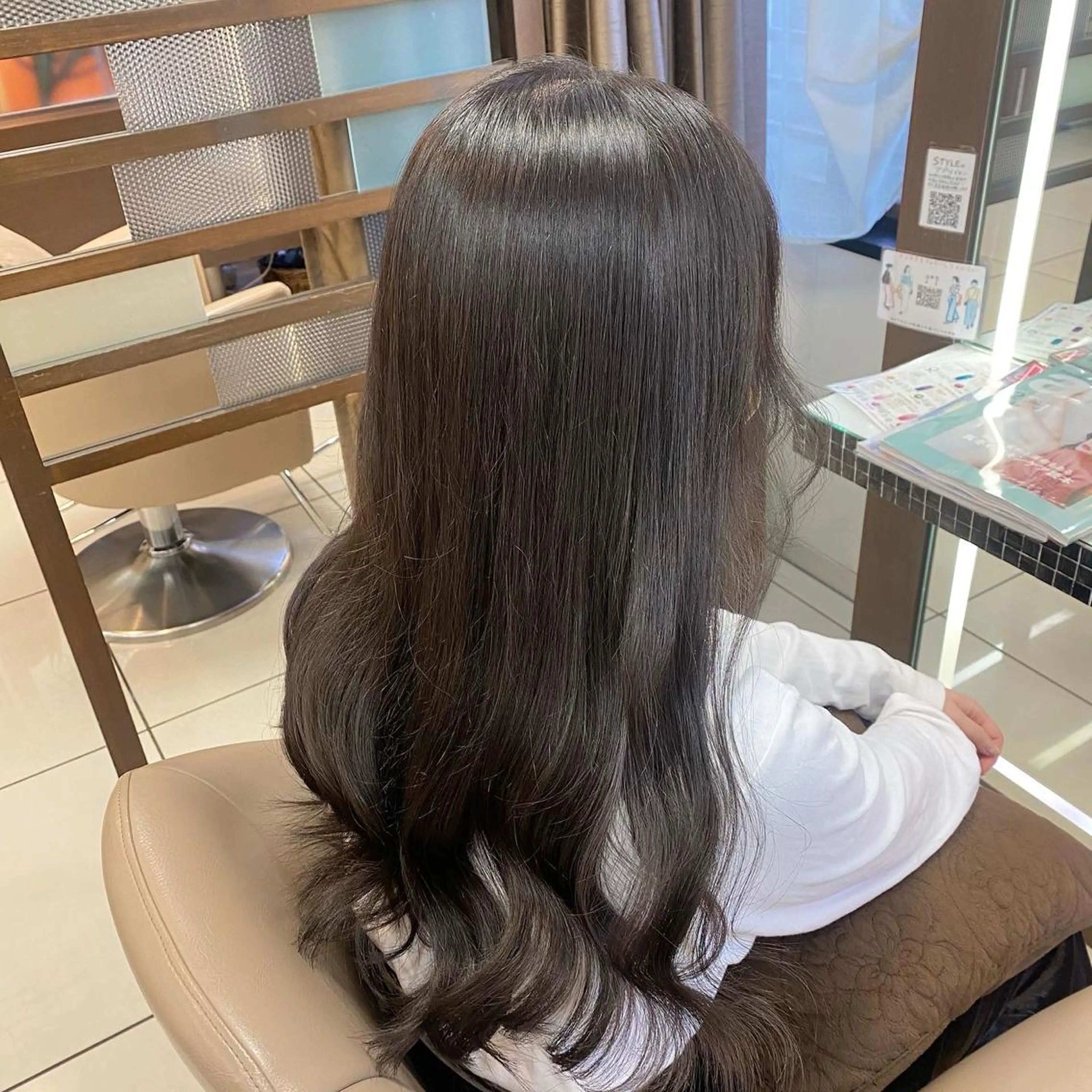 ロング シールエクステ✨️韓 国羽エクステ🪽和希のヘアスタイル