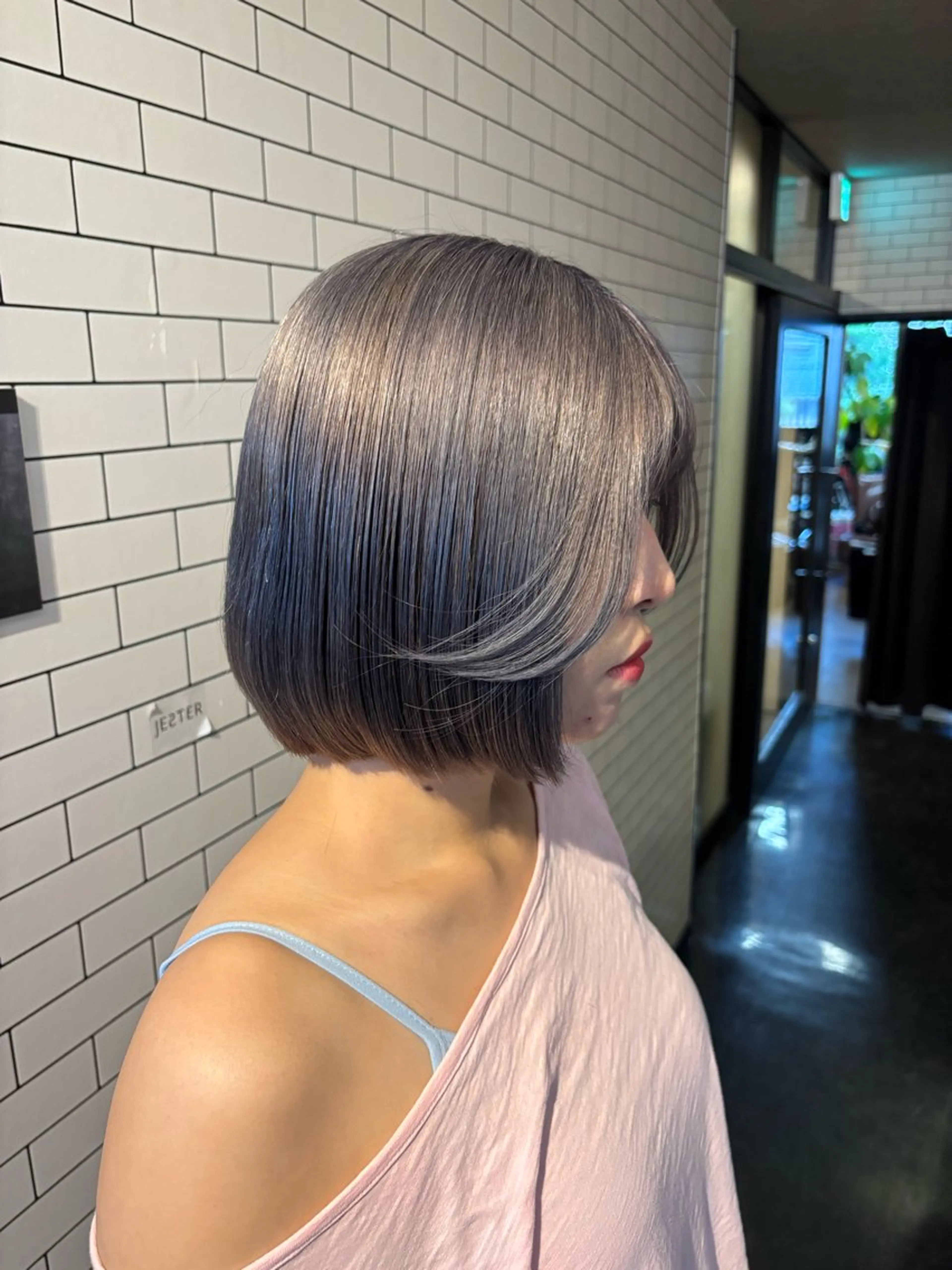 ショート カラー ブリーチ シルバー バイオレットカラー 透明感カラー/パーマ /烏丸御池/寿々乃のヘアスタイル