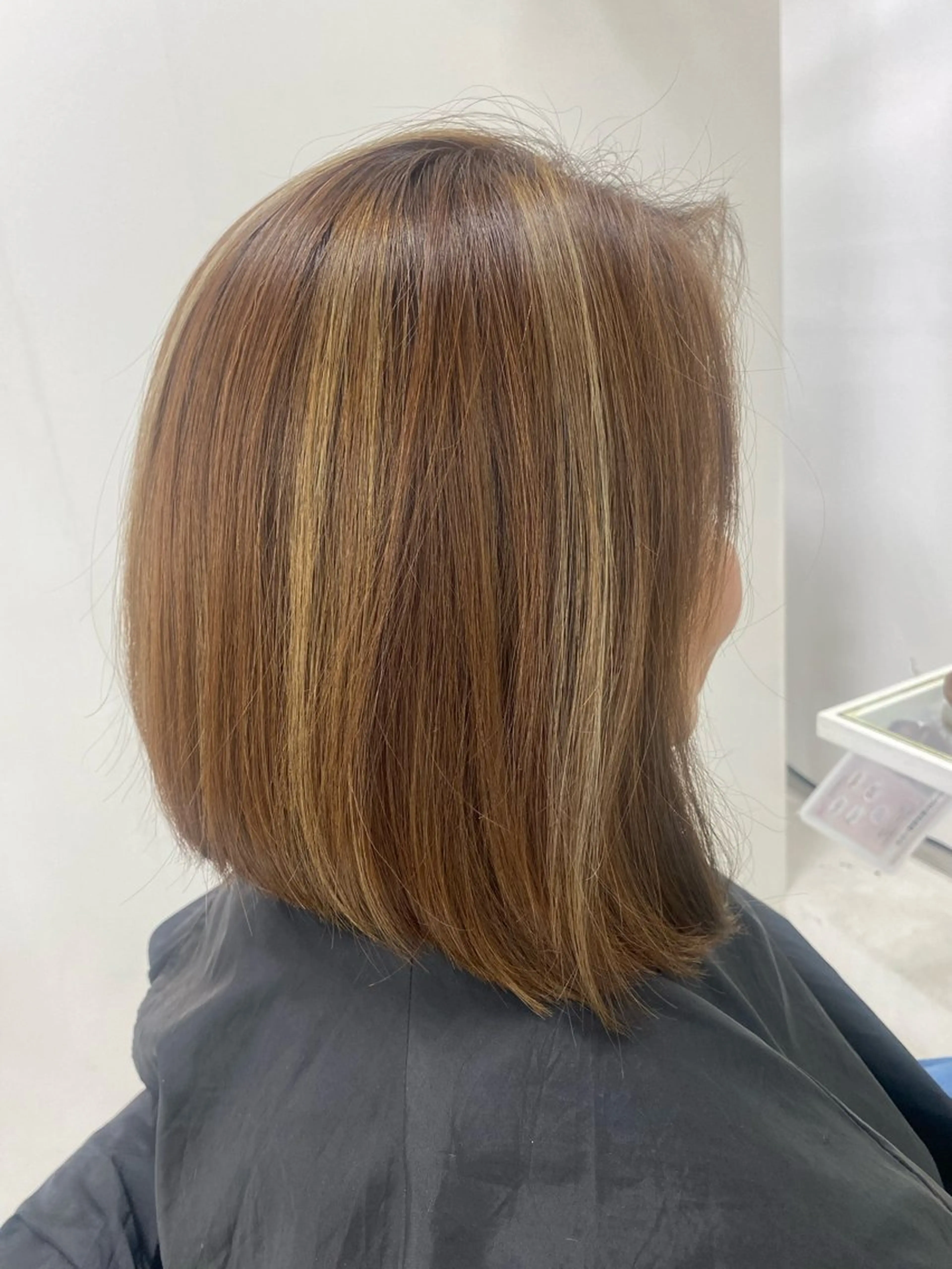 ミディアム カラー ハイライトカラー ハイライト カット ヘアカラー 💙💛さいとう あやか💛💙のヘアスタイル