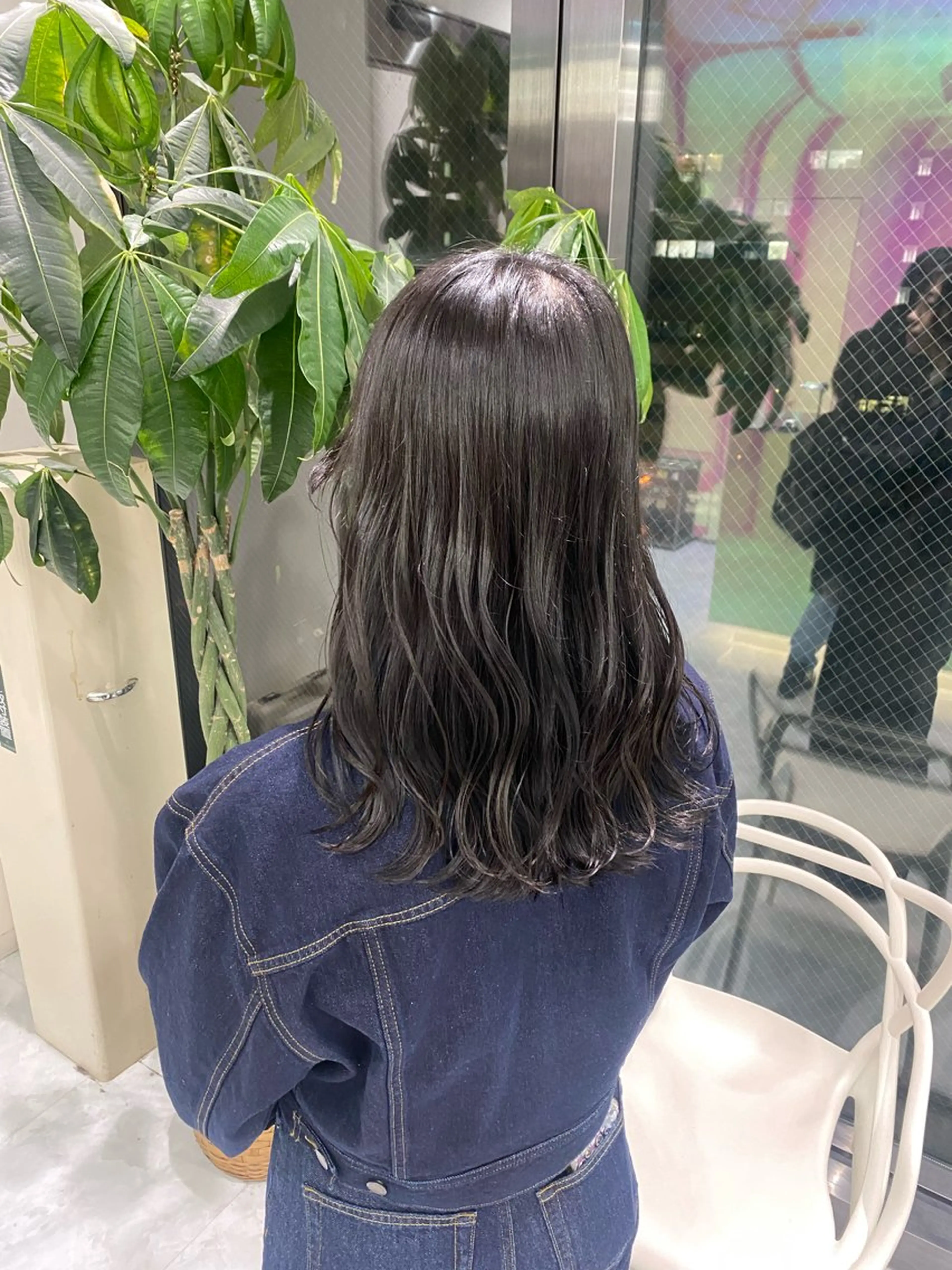ロング カラー パーマ ヘアアレンジ 透明感ブリーチカラー 🌈TOMOHIROのヘアスタイル