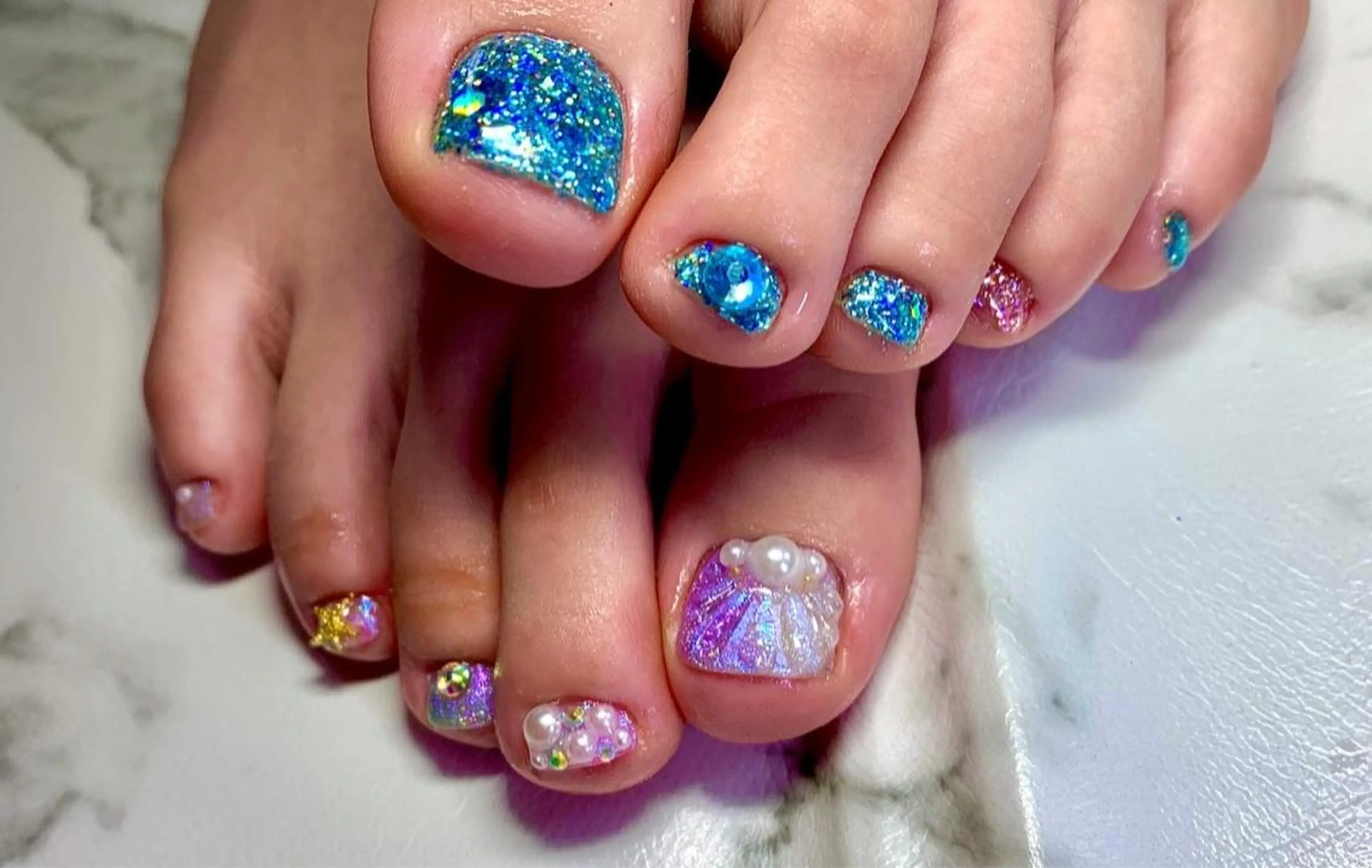 ネイル アニマル柄 アートネイル フットネイル ニュアンスネイル ネイルチップ x.1.0.nail ♡Cのネイルデザイン