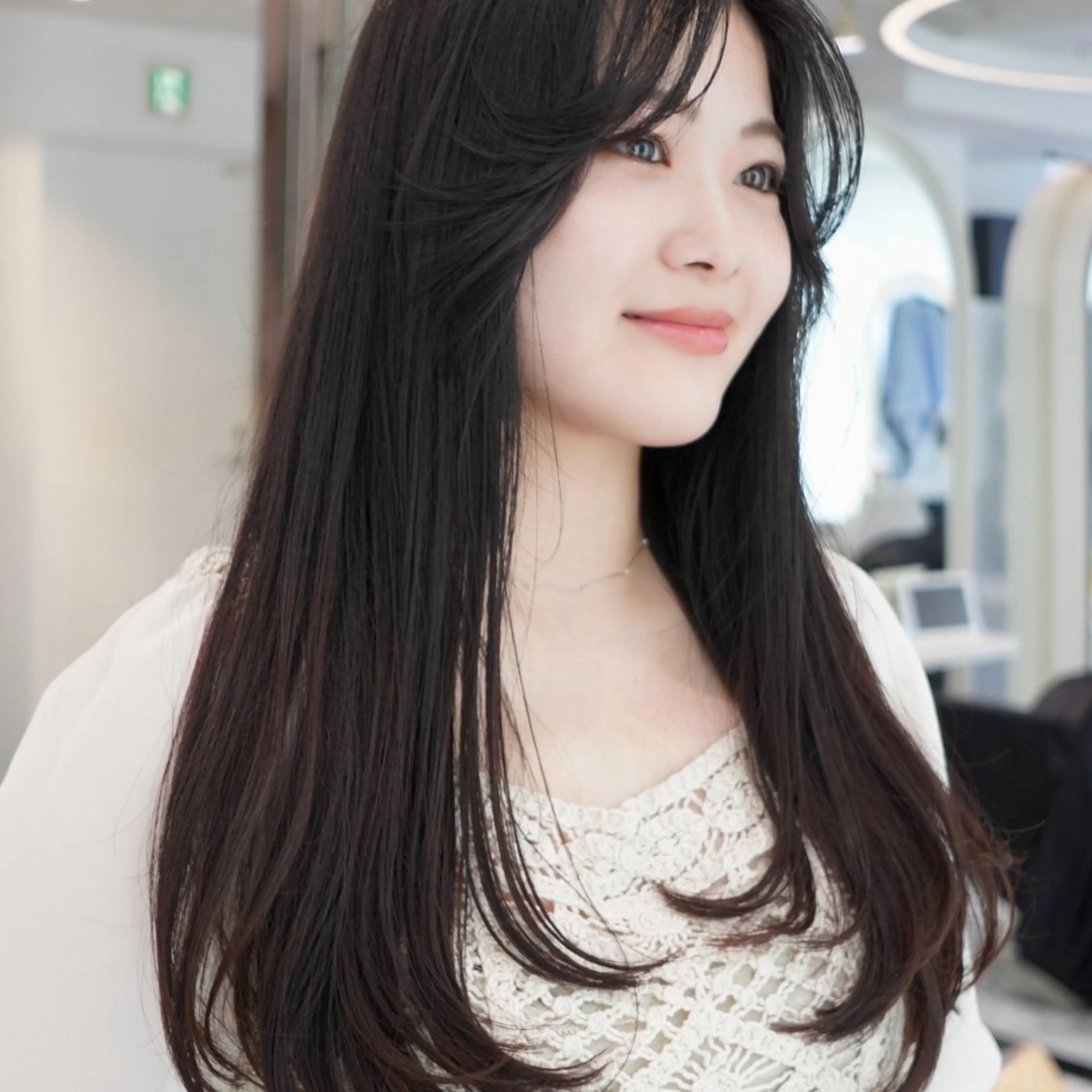 ロング 飯田 優花/カットモデルのヘアスタイル