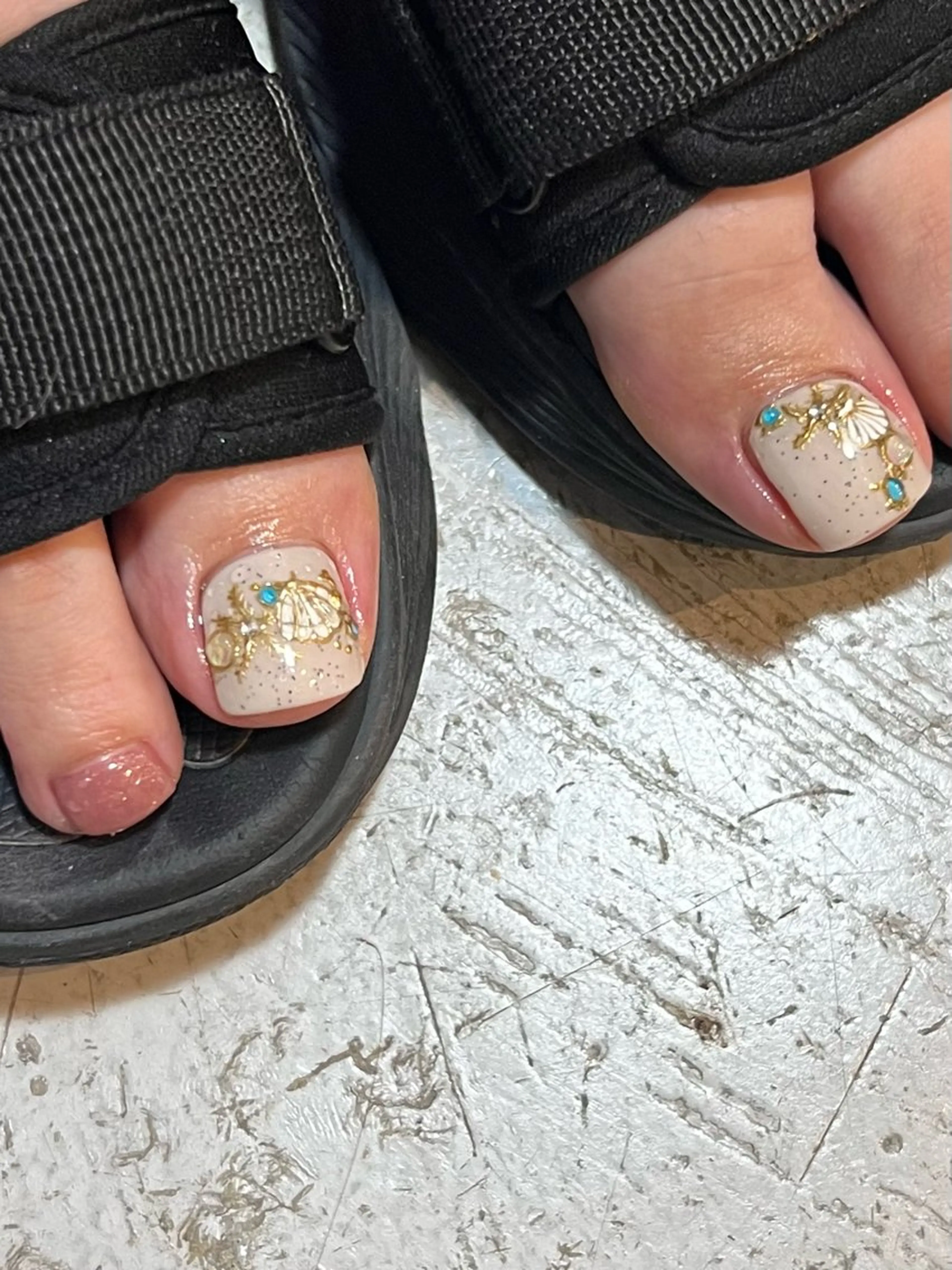 ネイル フットネイル フットネイル FIORITURA Maikoのネイルデザイン