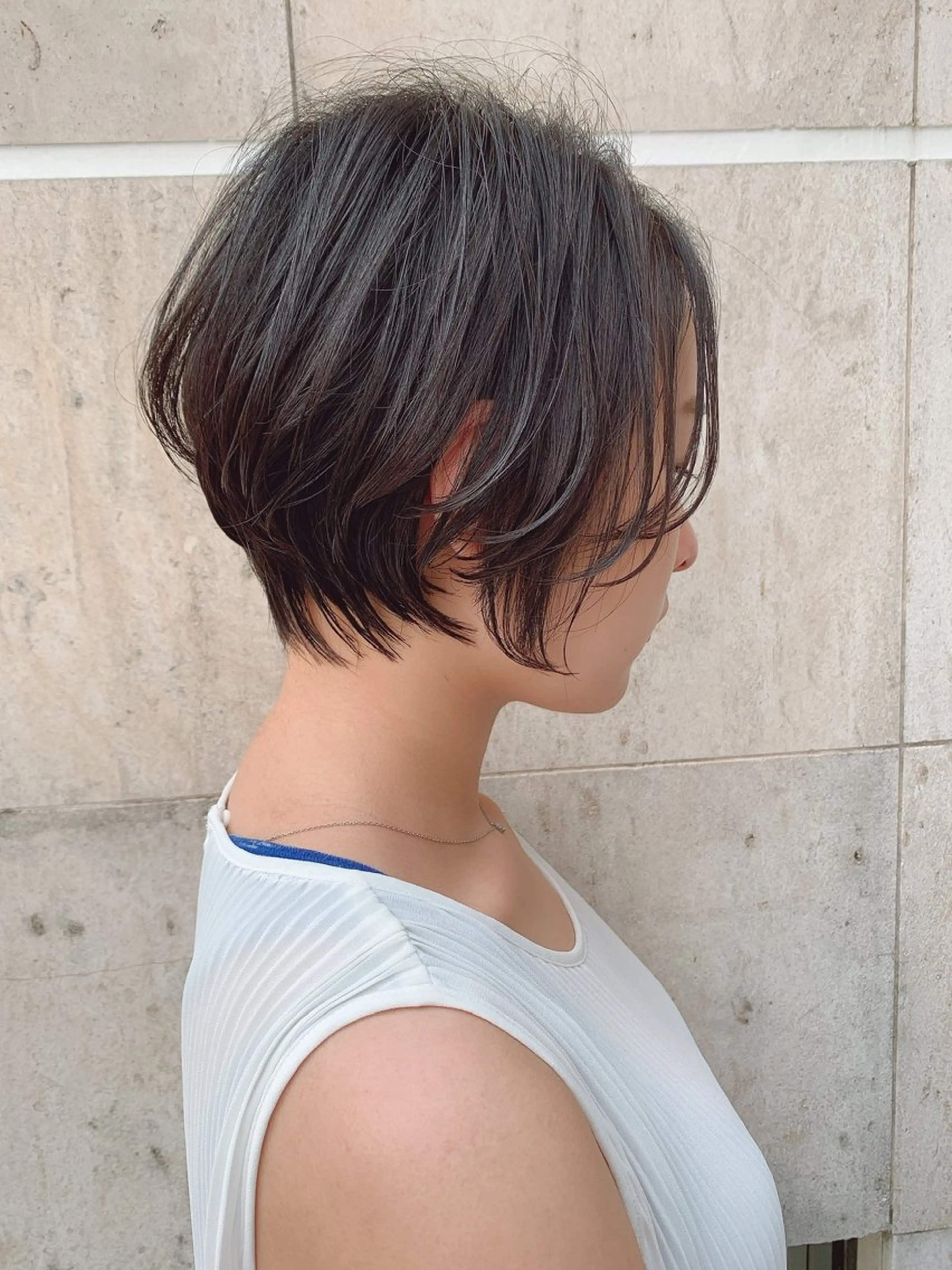 ショート カラー ミヤザキ タクトのヘアスタイル