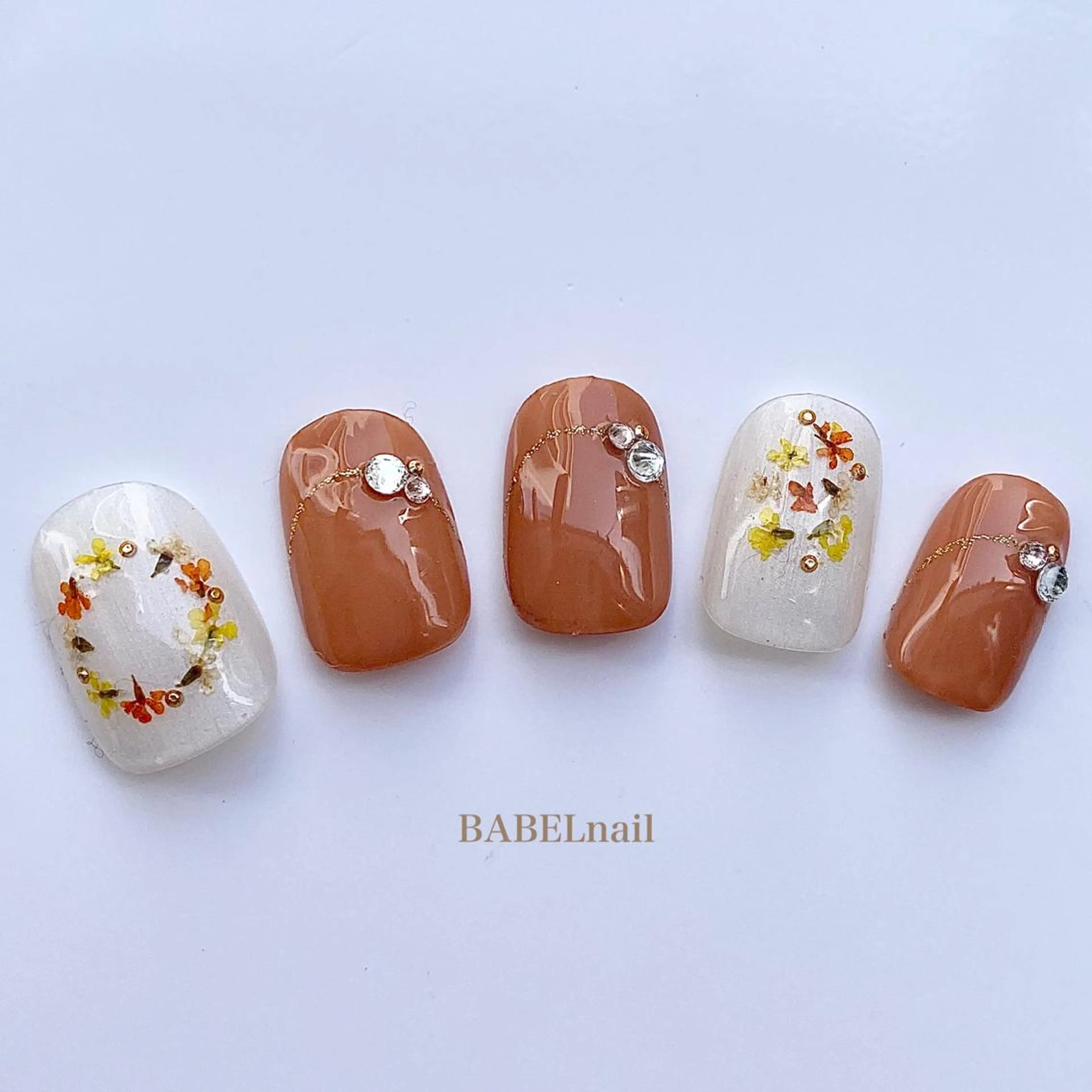 ネイル ハンドネイル BABELバベル所属・江戸川橋✨BABEL 【バベル】大人可愛いのネイルデザイン