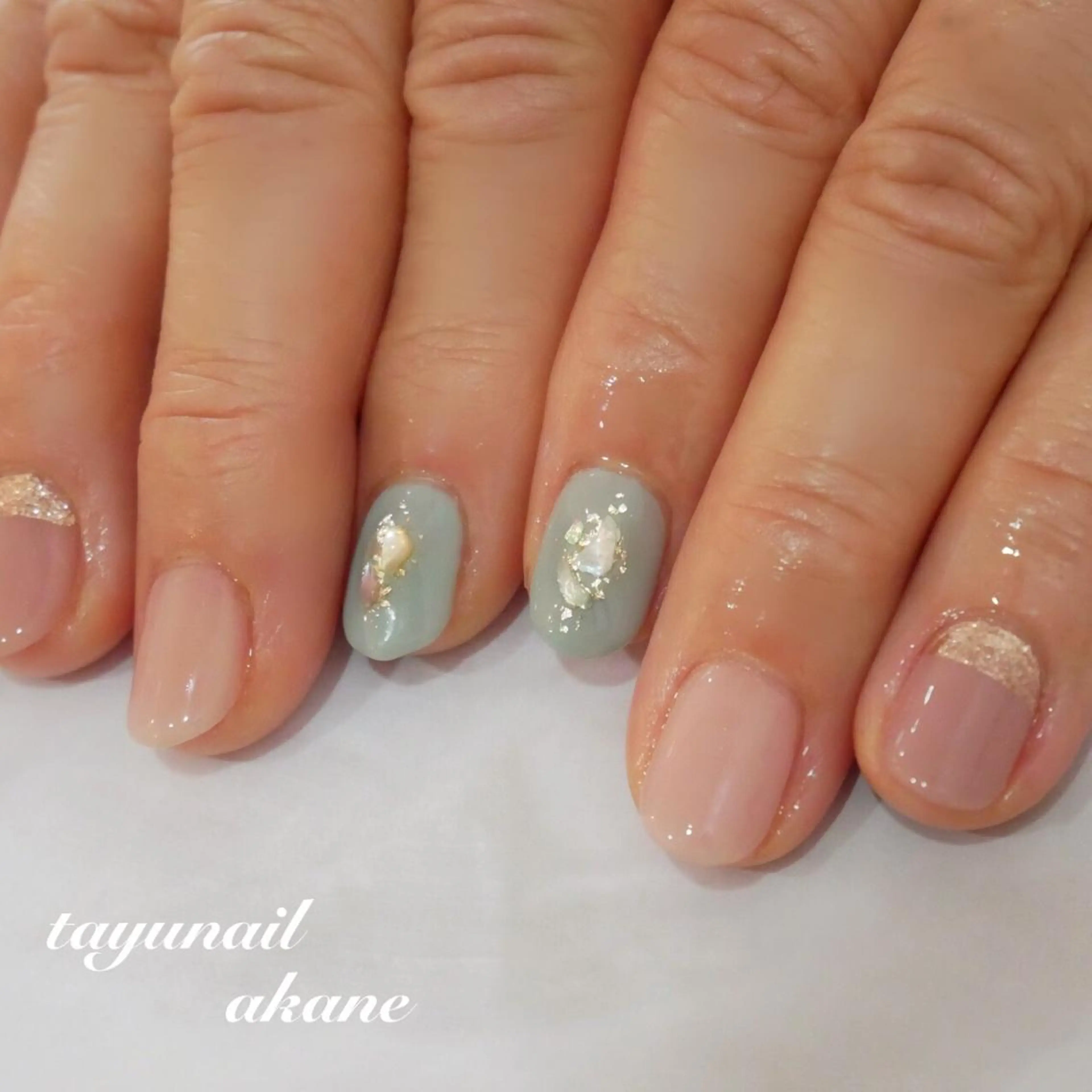 ネイル ブルー ジェルネイル グリーン パラジェル 春ネイル ネイルサロン 【たゆnail】のネイルデザイン