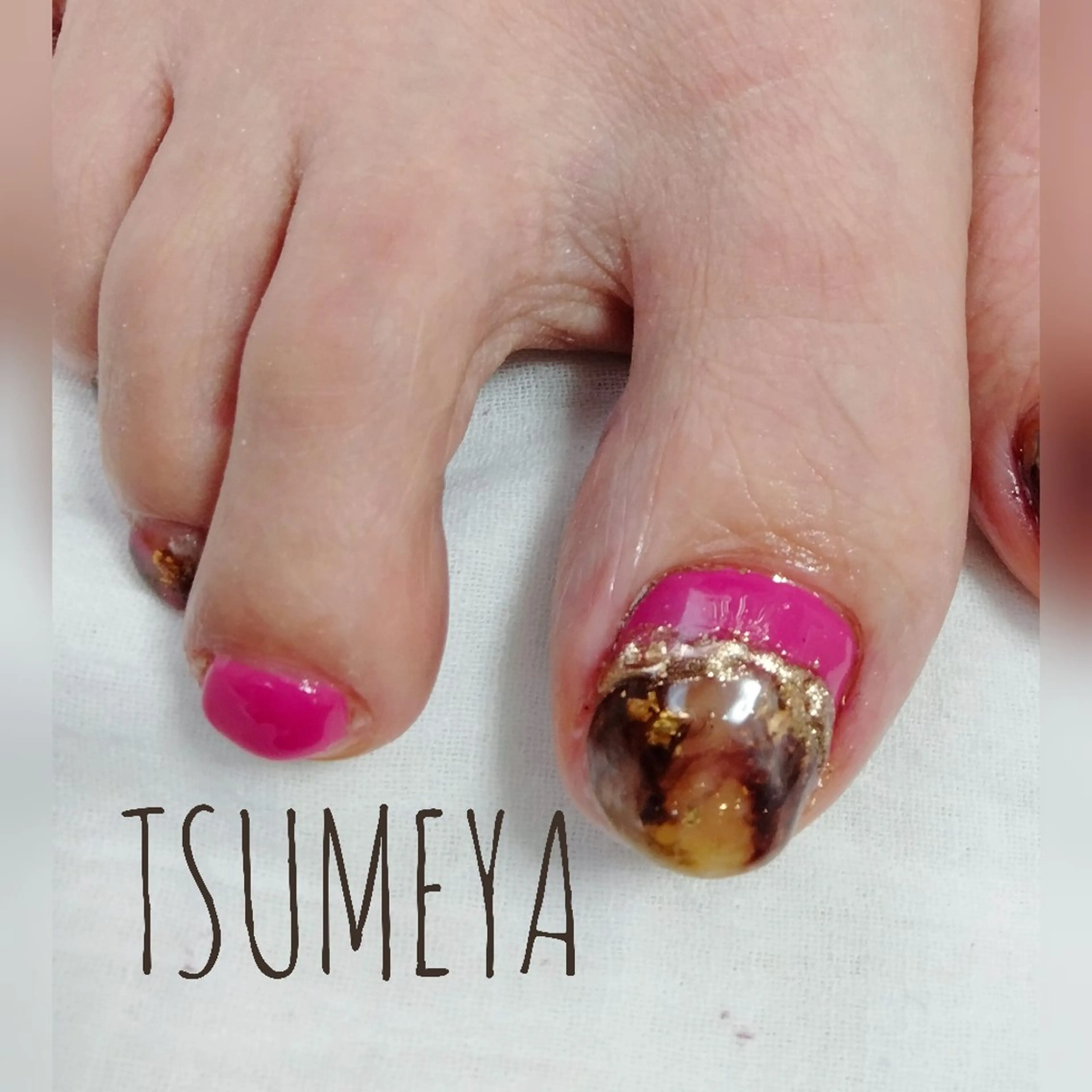 ネイル べっ甲ネイル フットネイル _TSUMEYA _のネイルデザイン