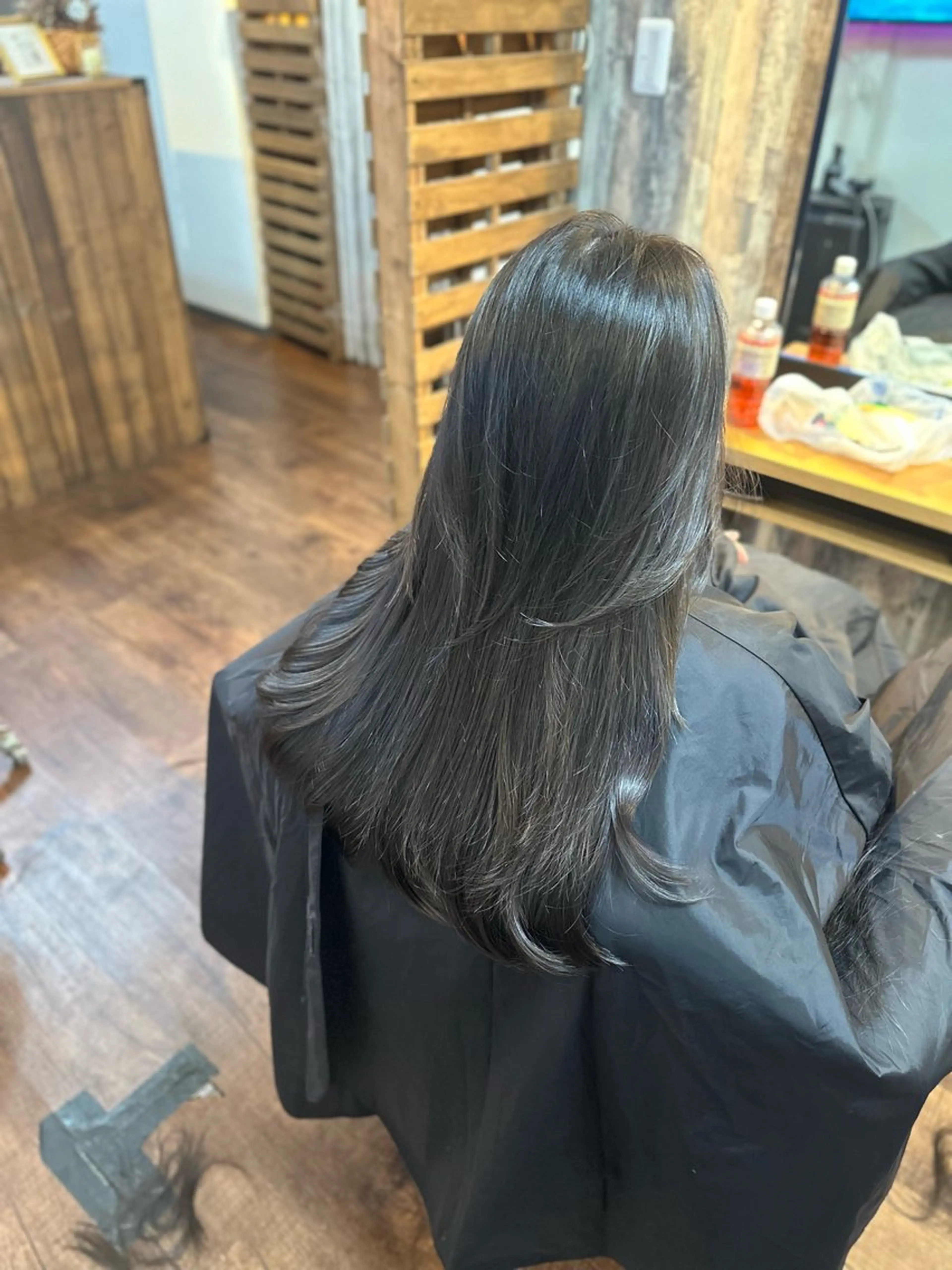 ロング カラー レイヤーカット カット ヘアカラー トリートメント Luzir⭐︎ GEN⭐︎のヘアスタイル