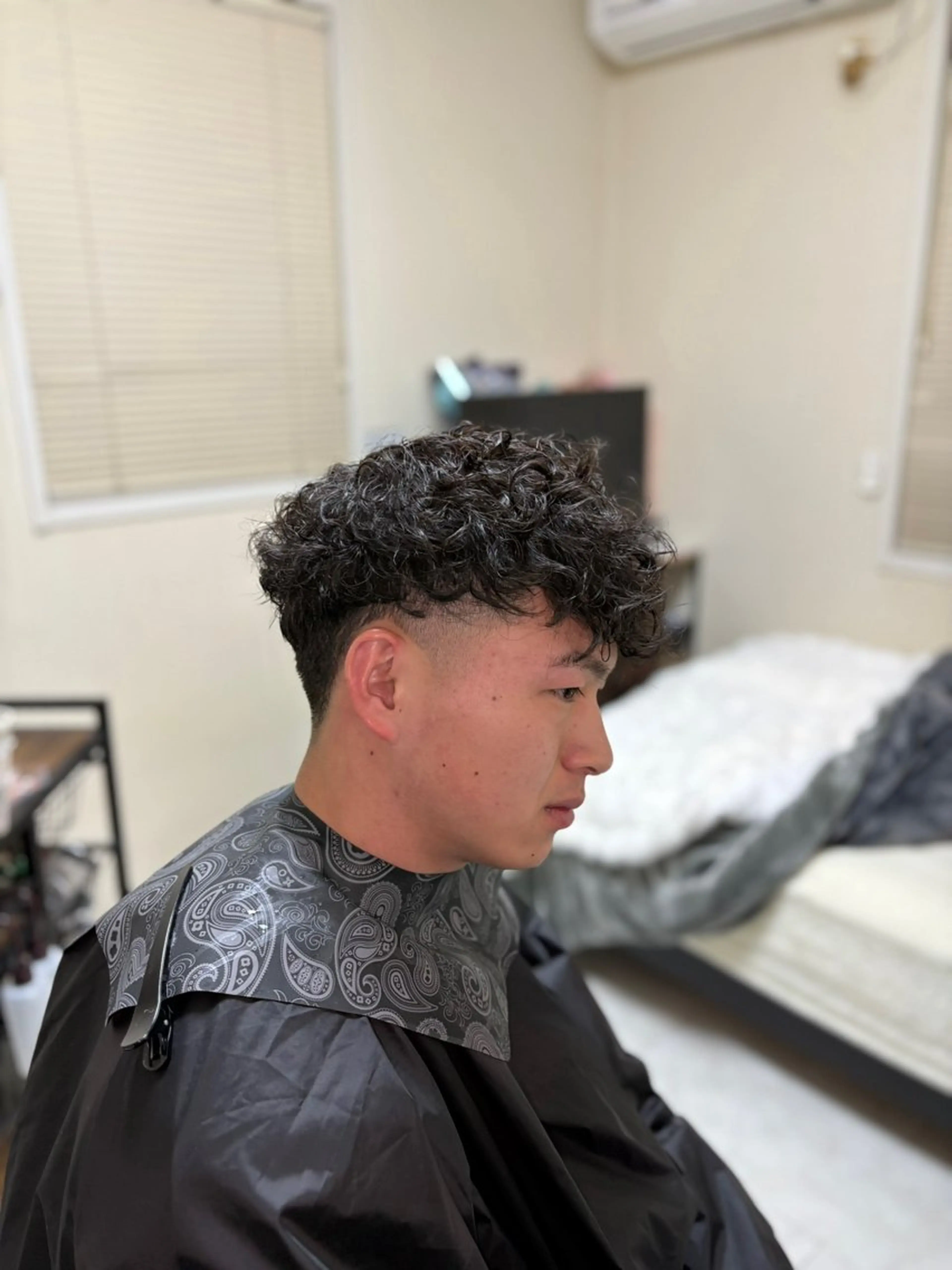 パーマ メンズ フェードカット メンズパーマ カット パーマ 森 将綺のヘアスタイル