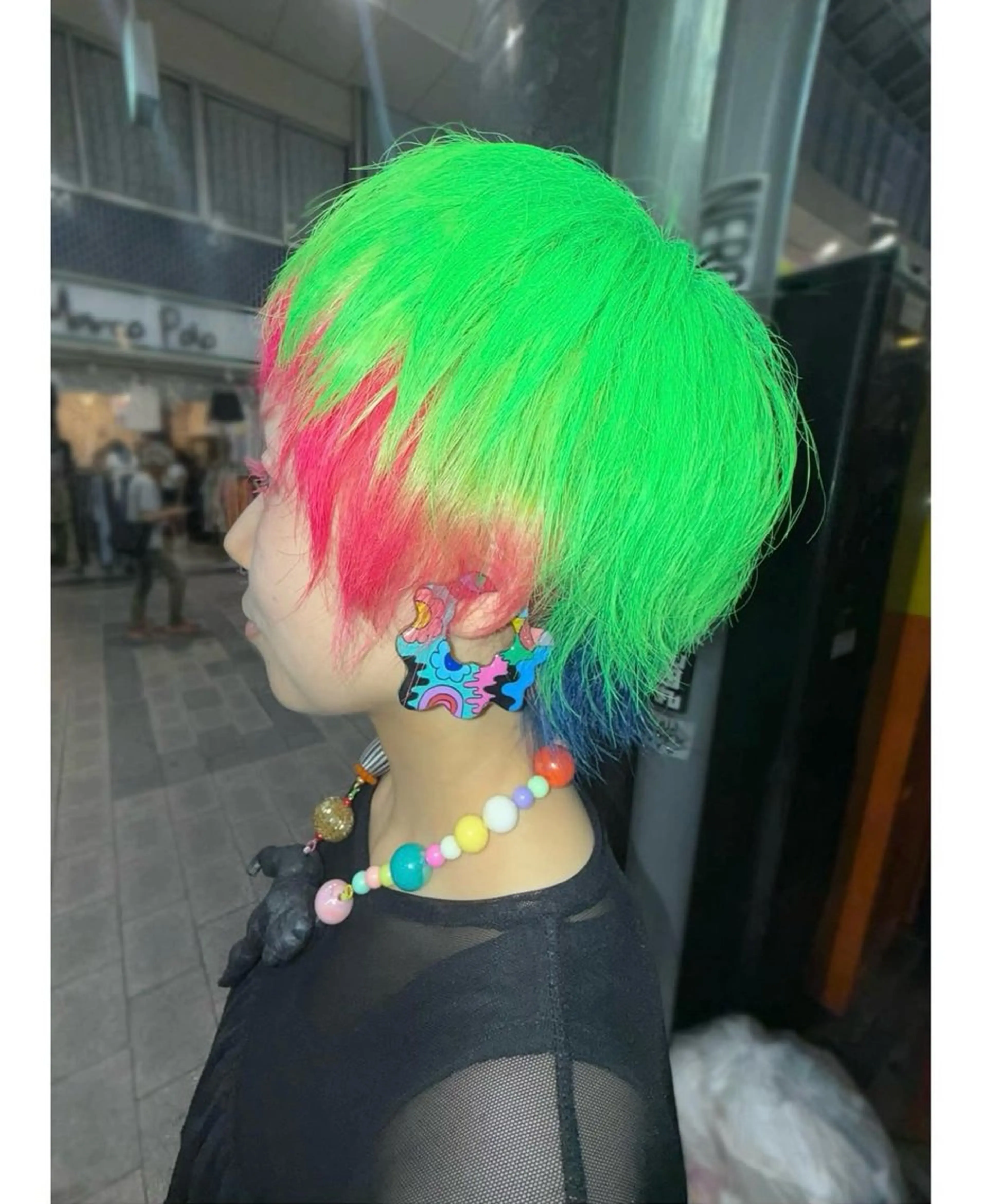 ショート カラー ショートヘア ヘアカラー GARU-ガル-所属・TSUNO🦖 派手髪/オタク美容師のヘアスタイル