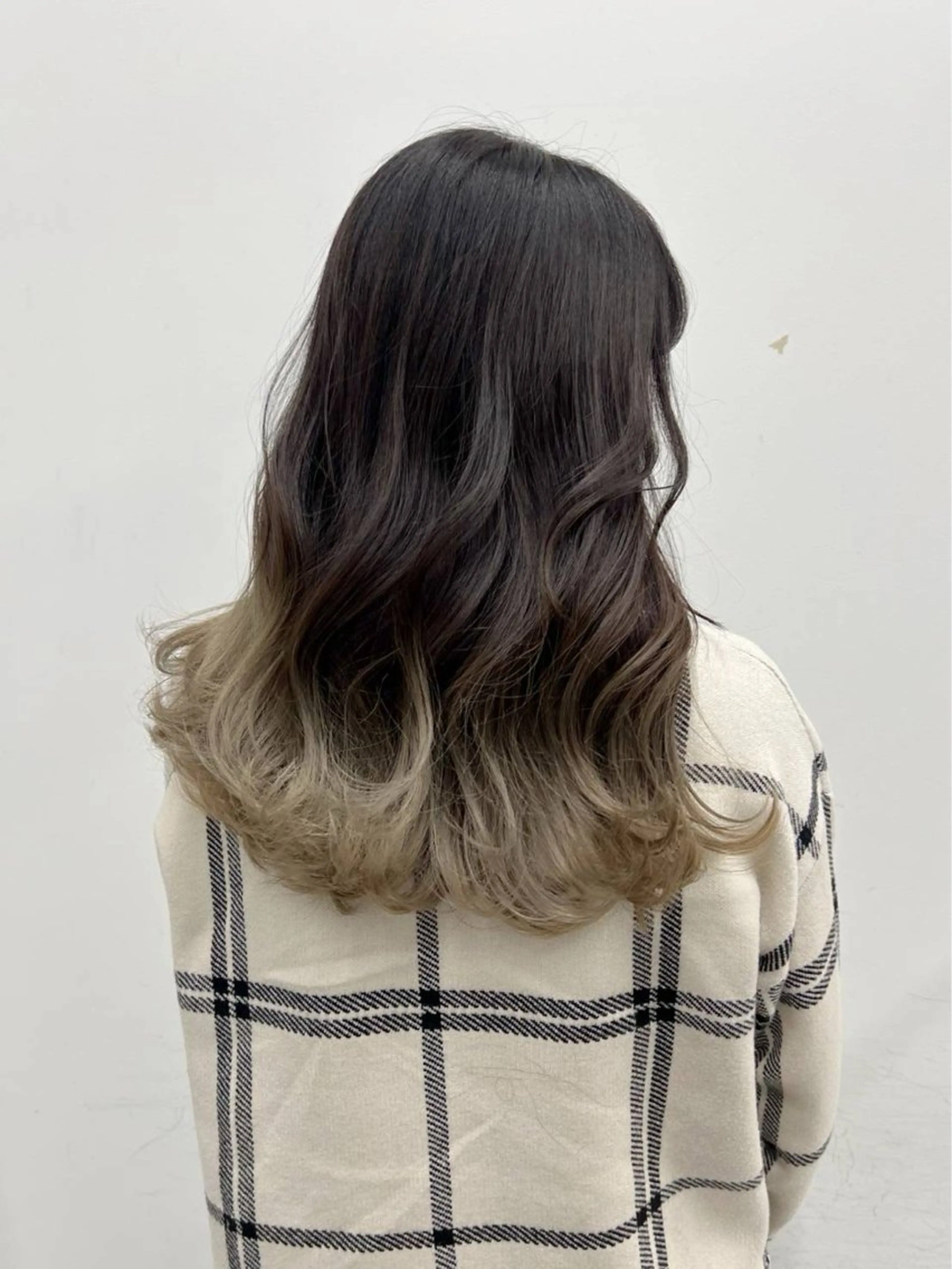 セミロング カット ヘアカラー トリートメント Cielo by Siestaのヘアスタイル