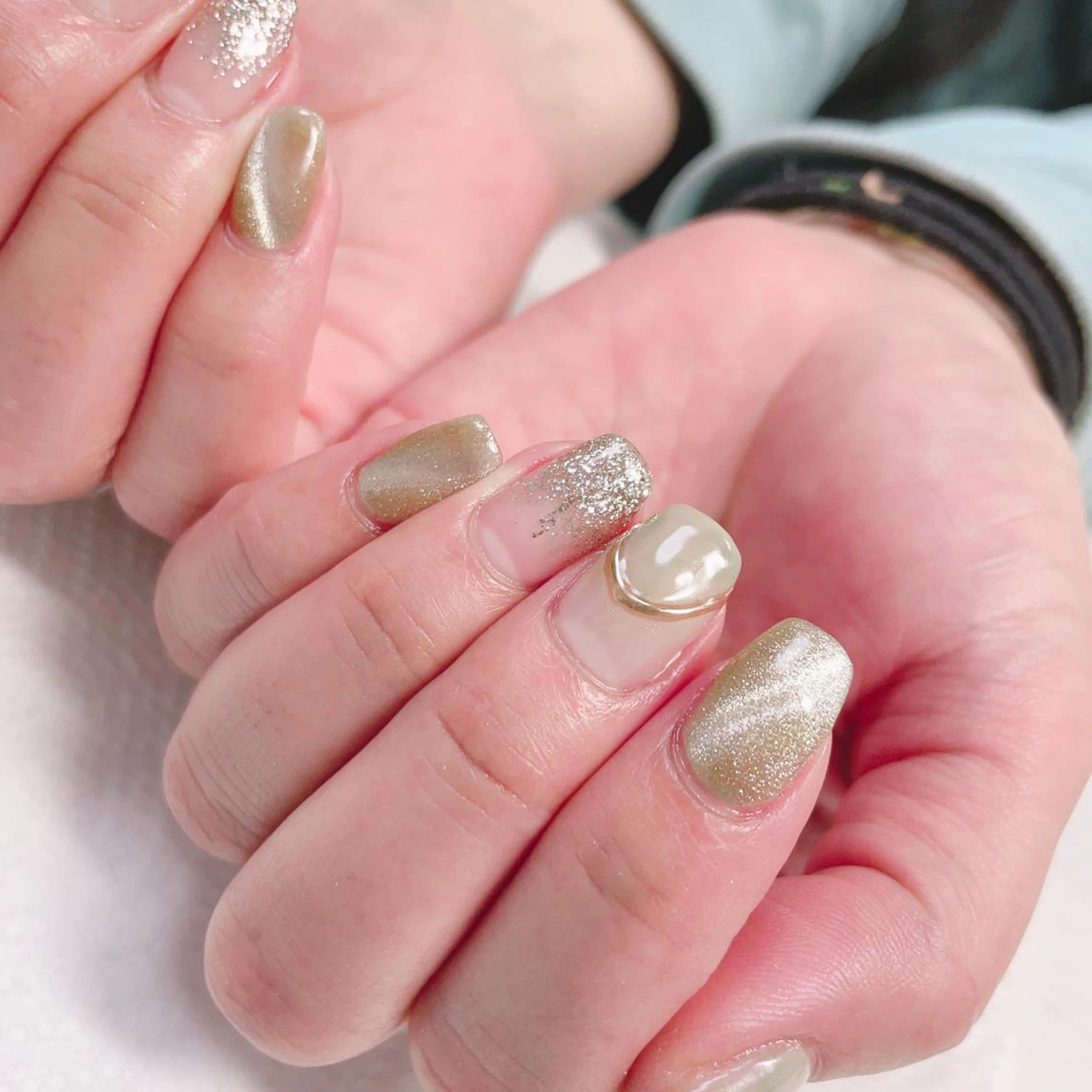 ネイル アートネイル ミラーネイル ニュアンスネイル ハンドネイル CHIARA nailsのネイルデザイン