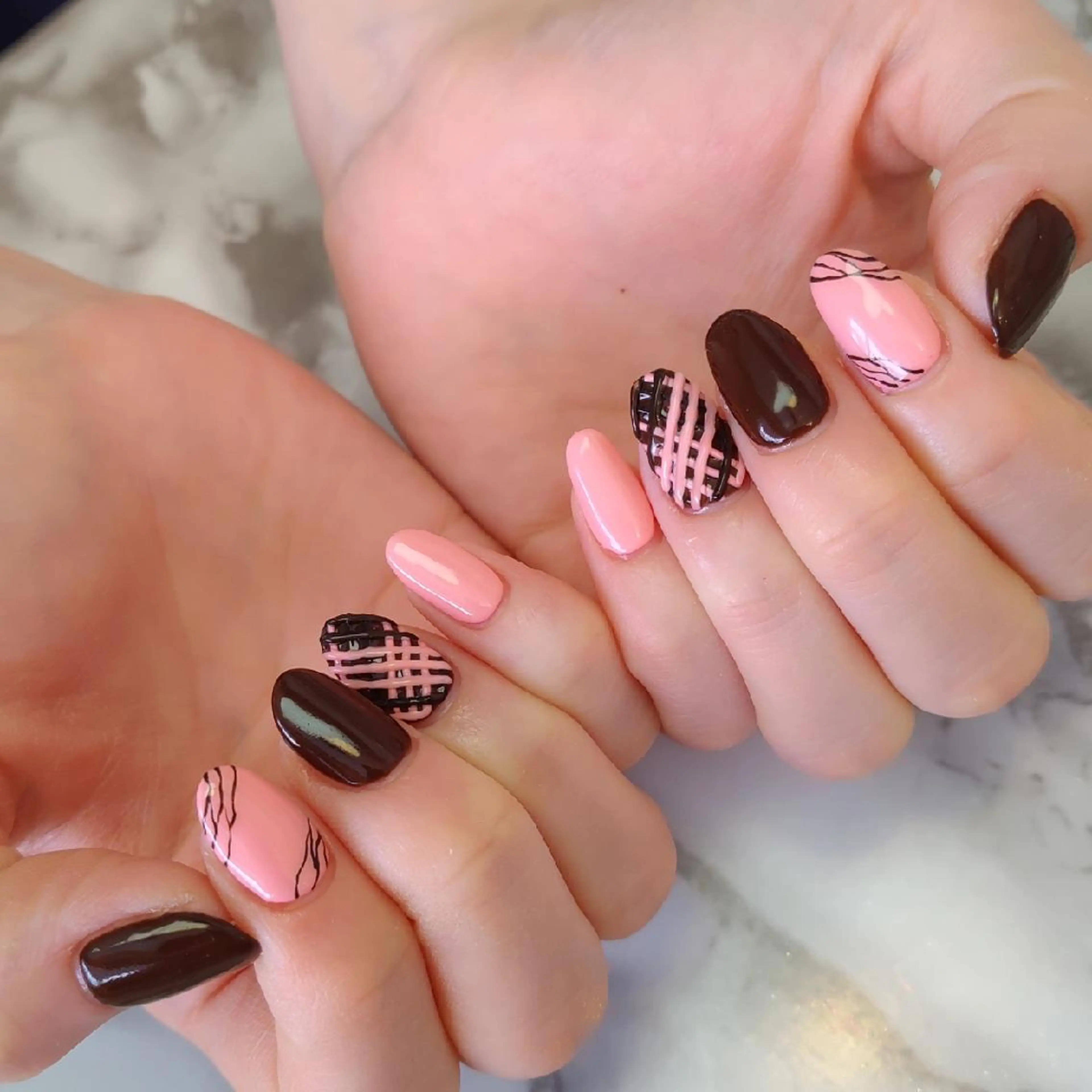 ネイル ジェヌインネイル 河内のネイルデザイン