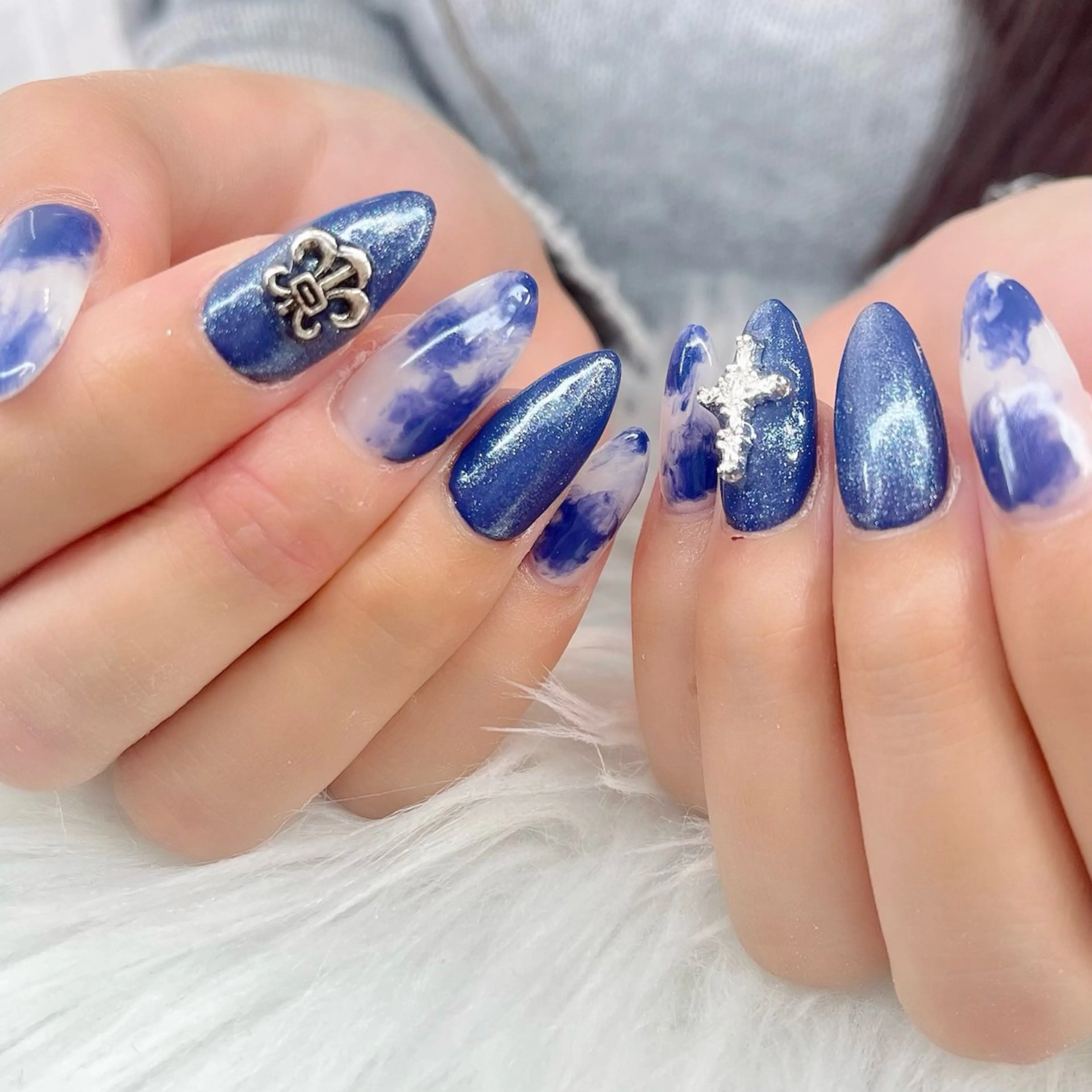 ネイル ハンドネイル VIERU YURIのネイルデザイン