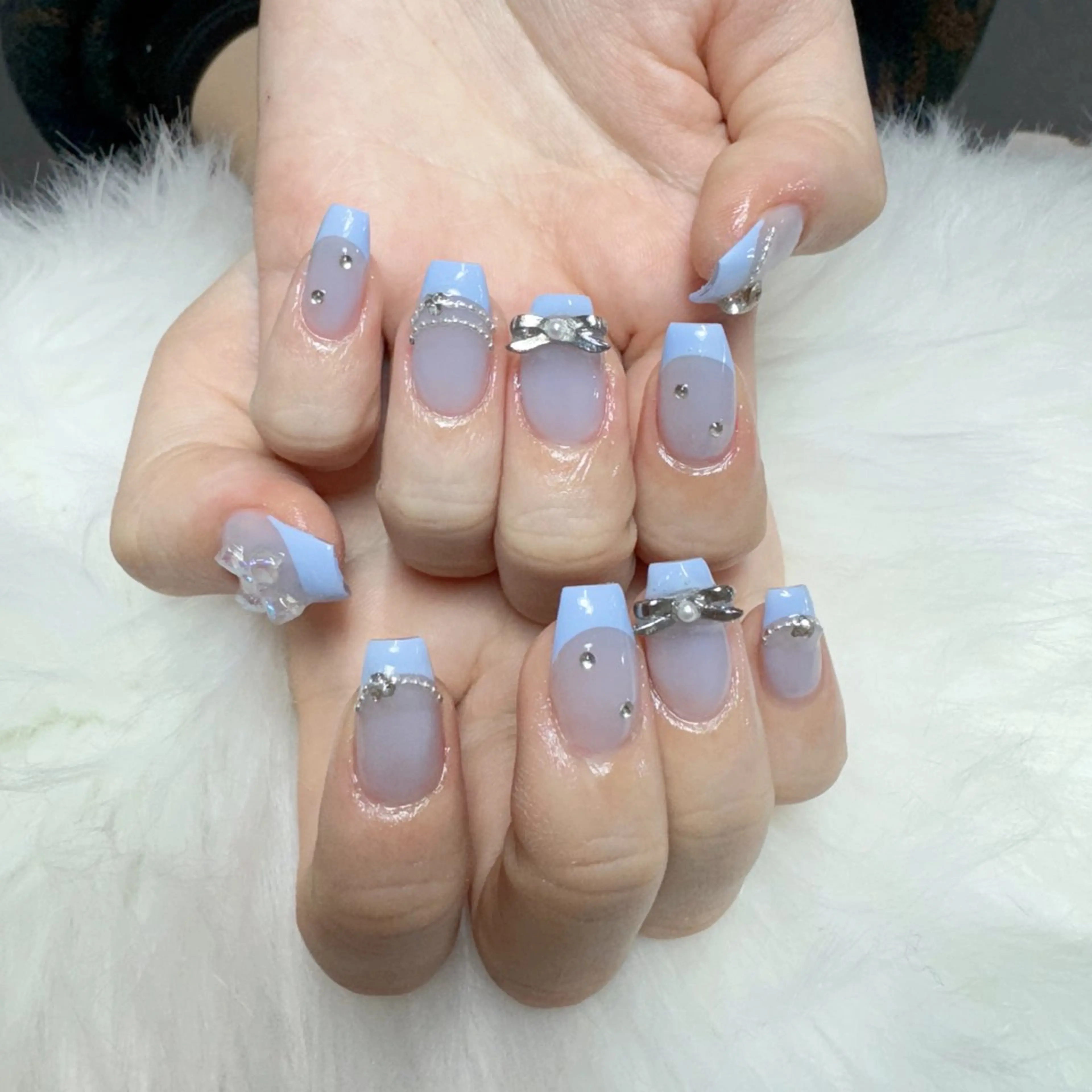 ネイル ハンドネイル 🎀nana🫧 ワンホンネイル🎀のネイルデザイン