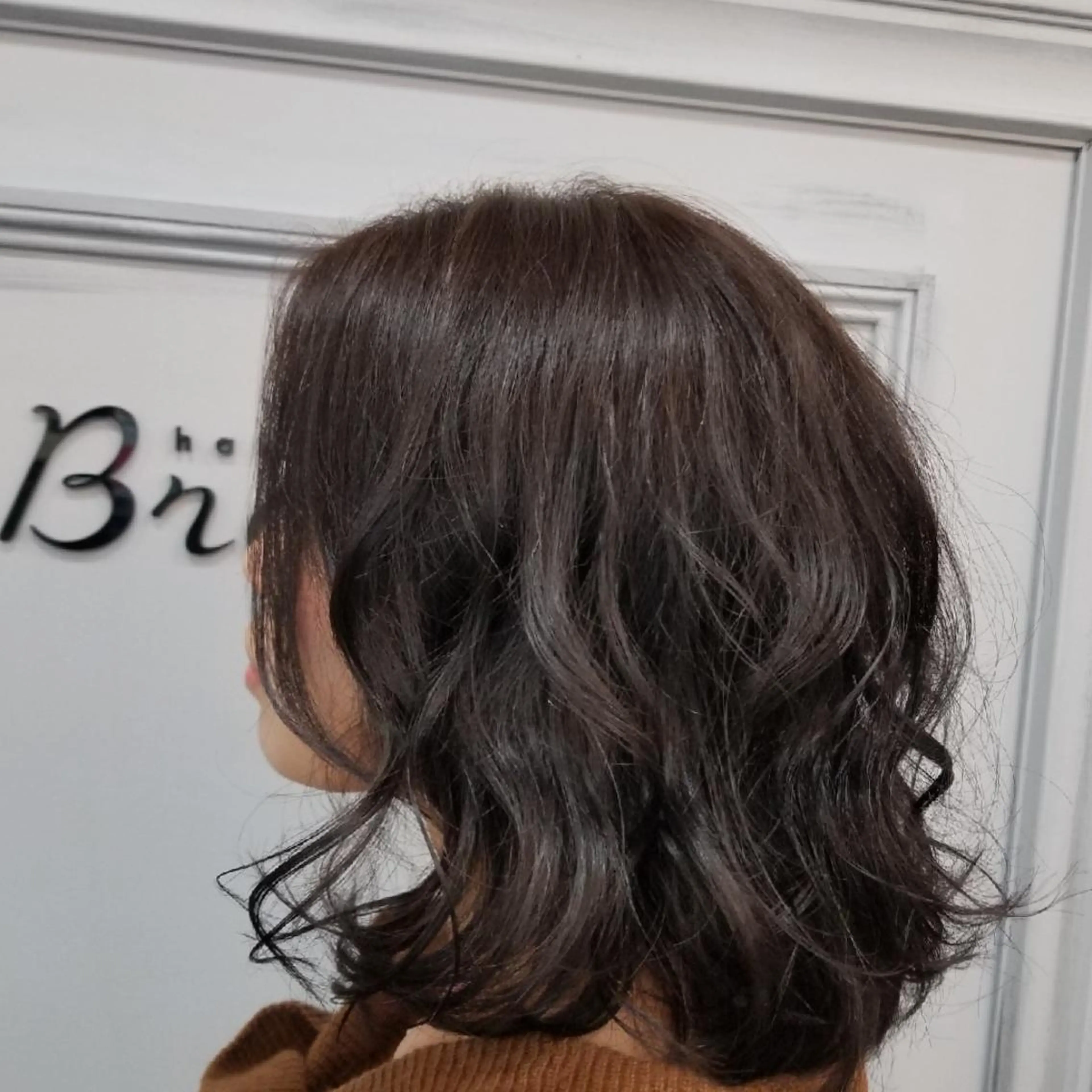 ミディアム カラー アッシュ ピンクカラー ピンクアッシュ ヘアカラー SAKURA (サクラ)のヘアスタイル