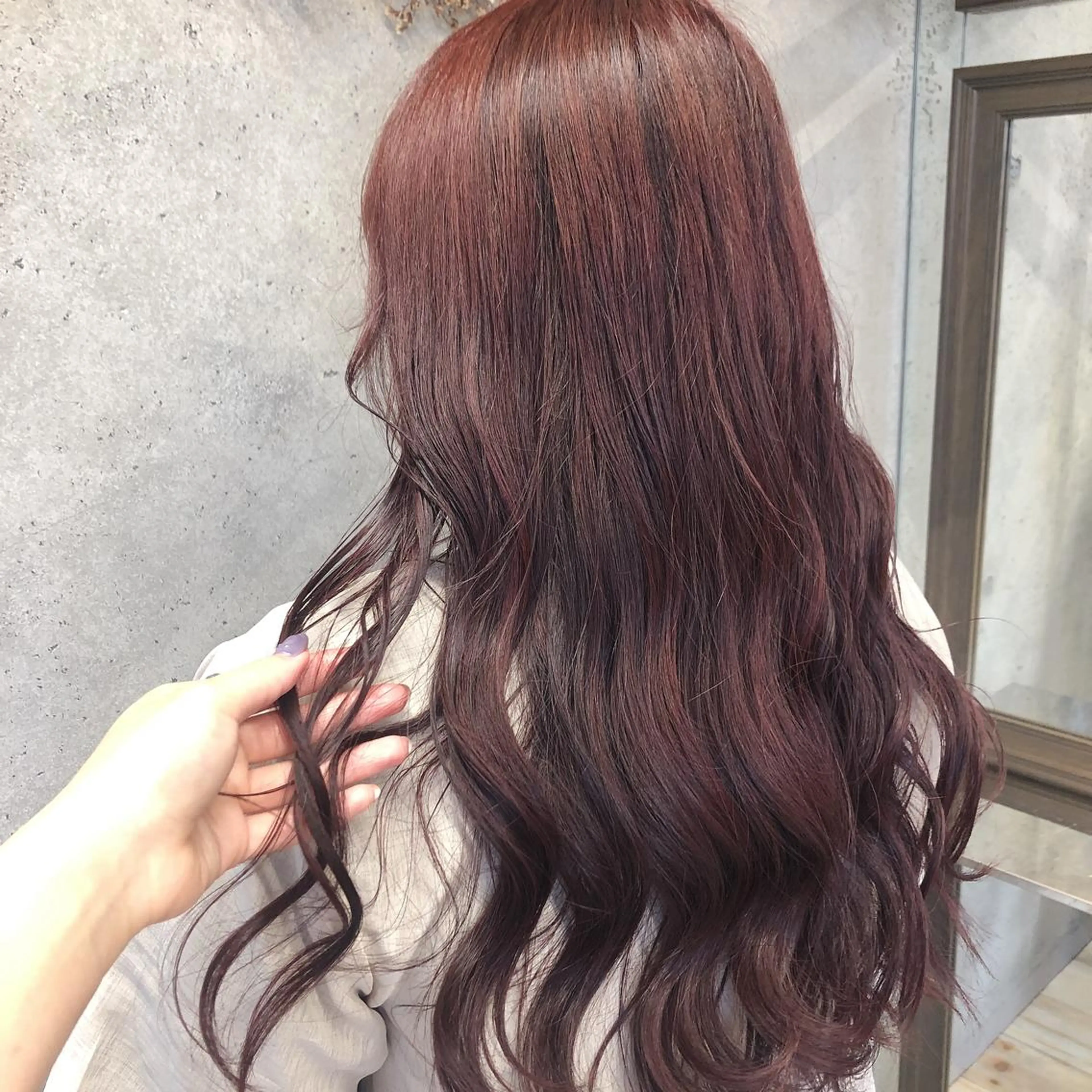 ロング カラー ボルドーカラー レッドカラー ヘアカラー wakana 【ブリーチカラー】のヘアスタイル