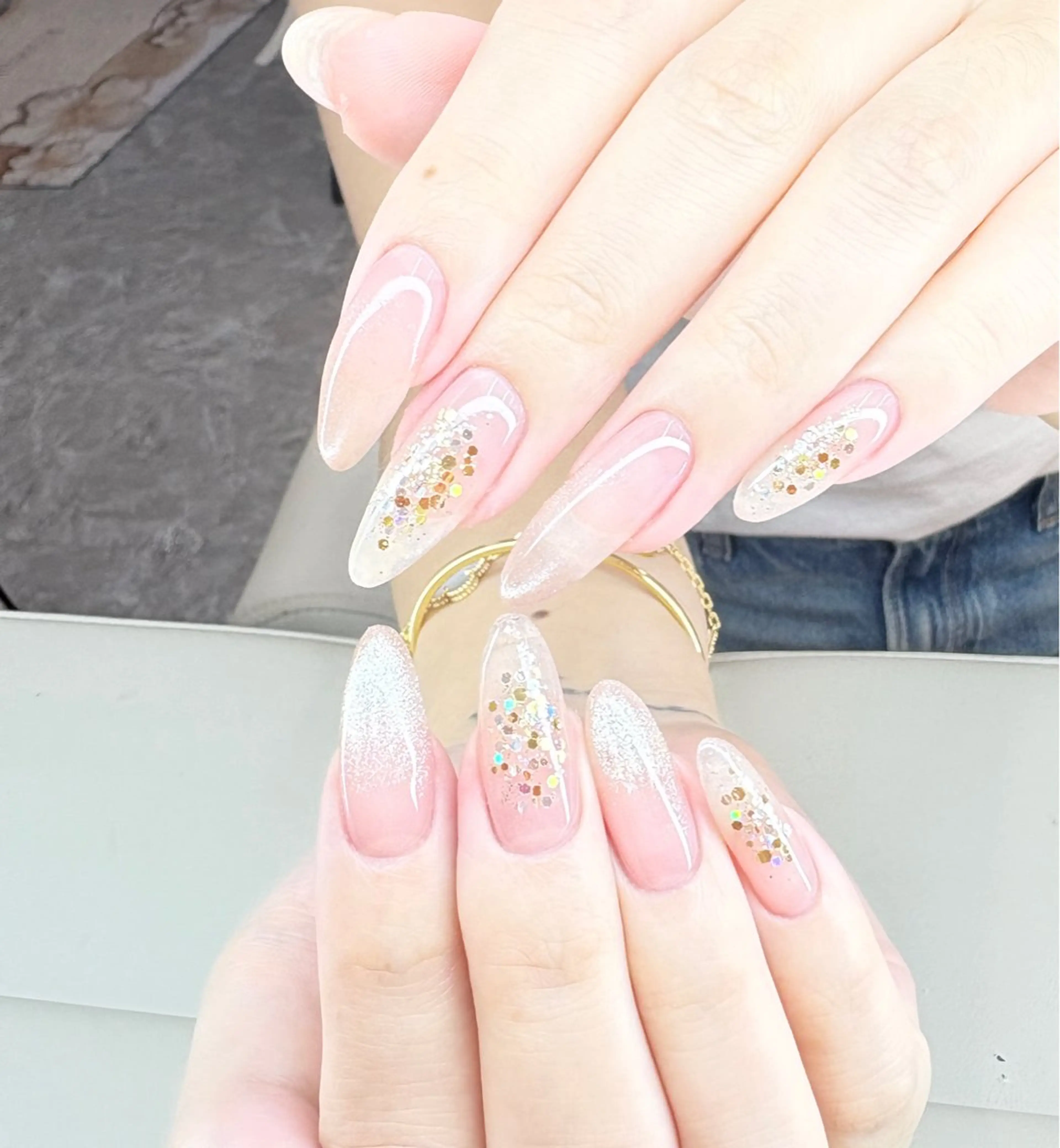 ネイル ハンドネイル AngelChris ビューティーサロンのネイルデザイン