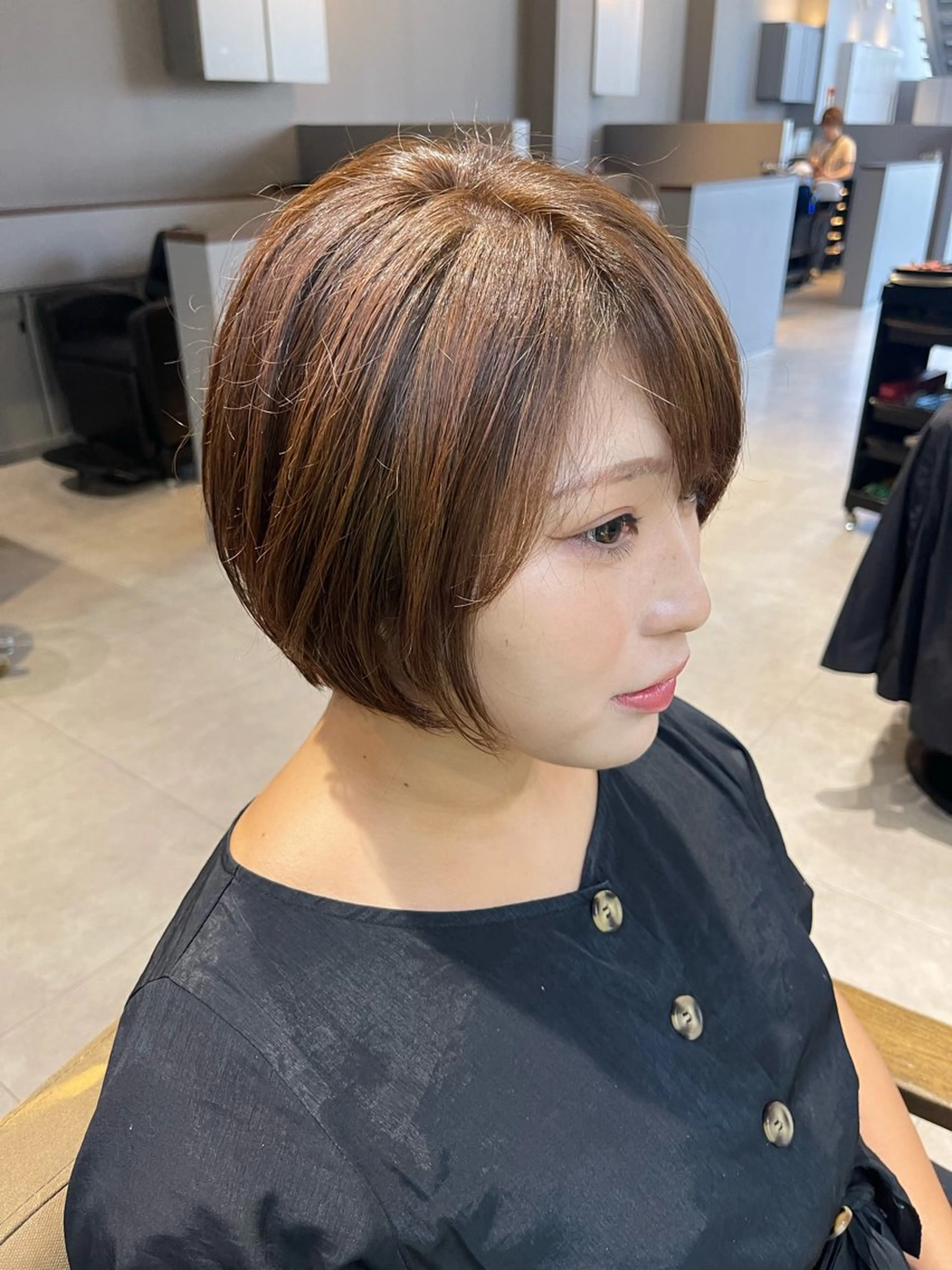 ショート ショートボブ ボブ レイヤーカット ショートヘア カット 石原圭悟 /ショート/艶カラーのヘアスタイル