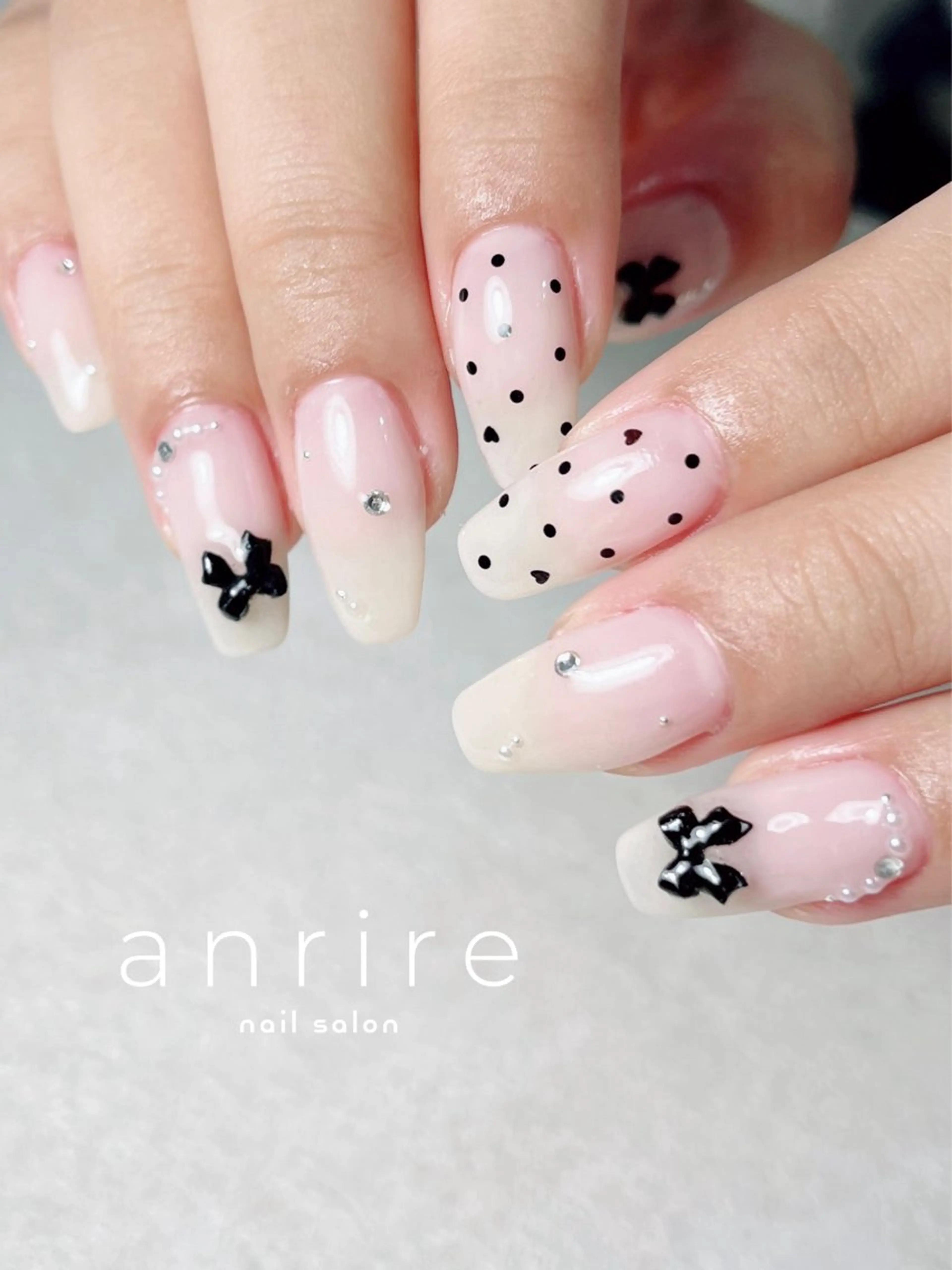 ネイル ドット ジェルネイル ゴージャス ハート キラキラネイル ハンドネイル nailsalon anrireのネイルデザイン