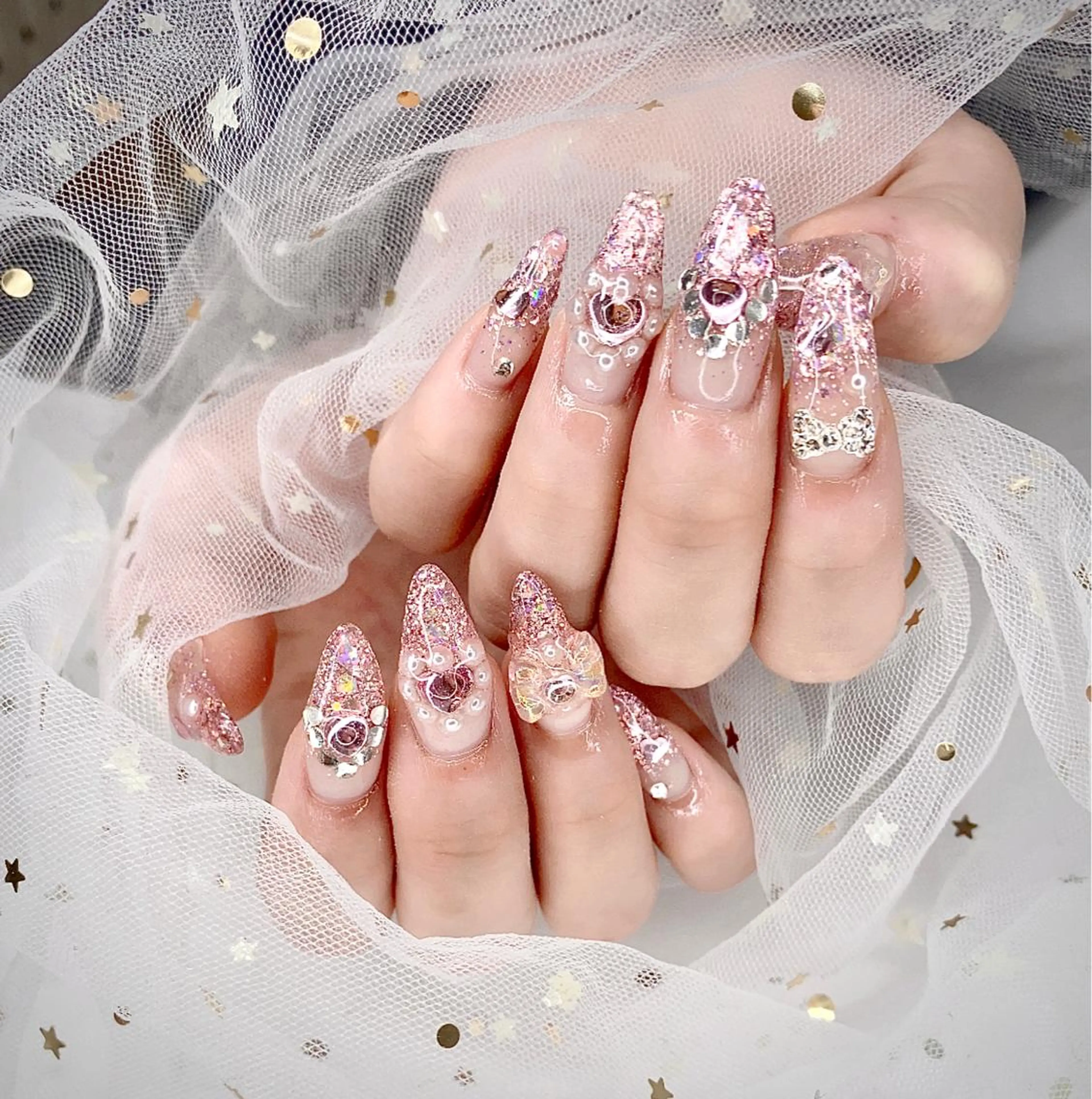 ネイル I-nailロング /ワンホン/キラキラのネイルデザイン