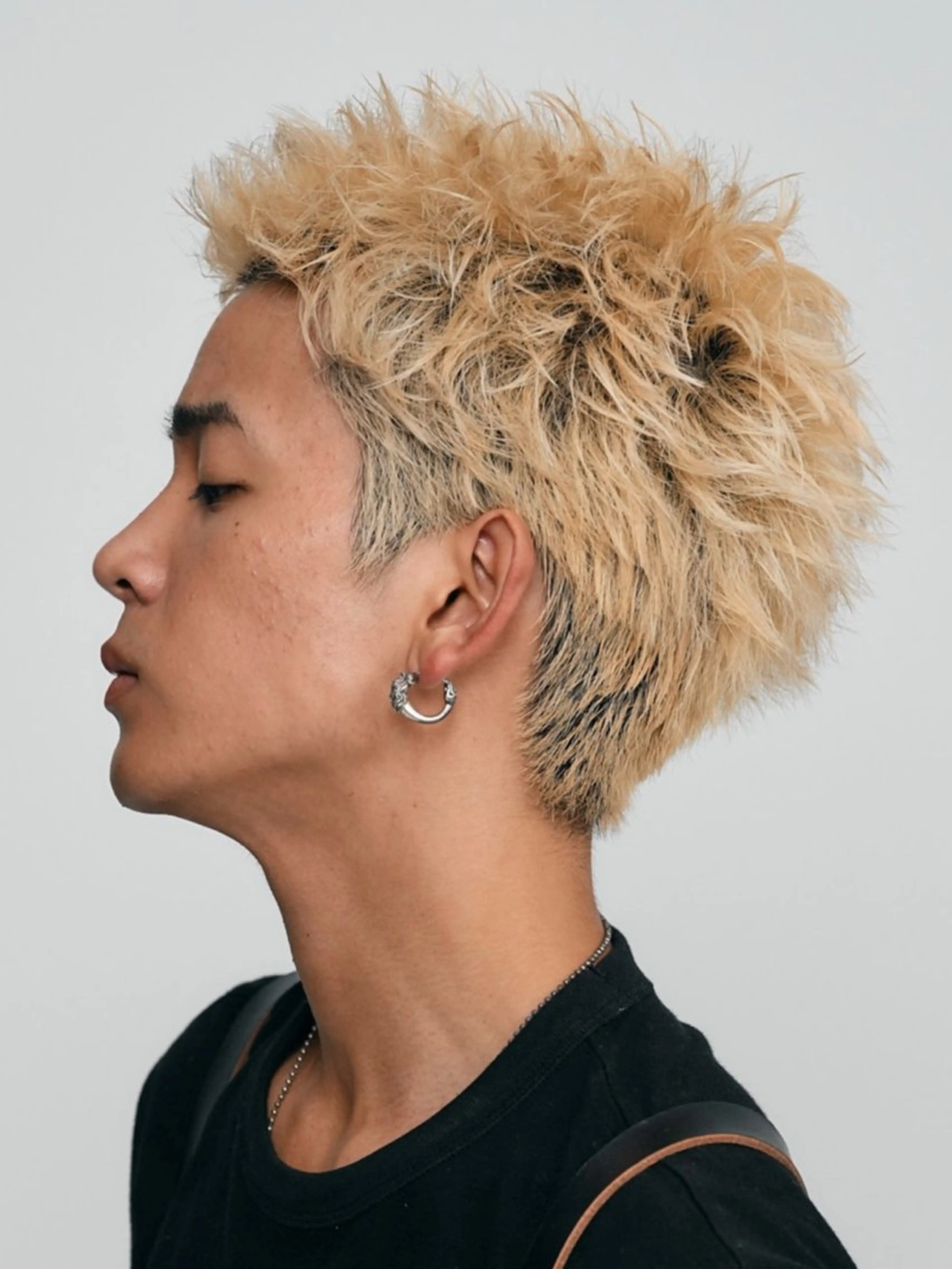 ショート カラー 山口 ヒロトのヘアスタイル