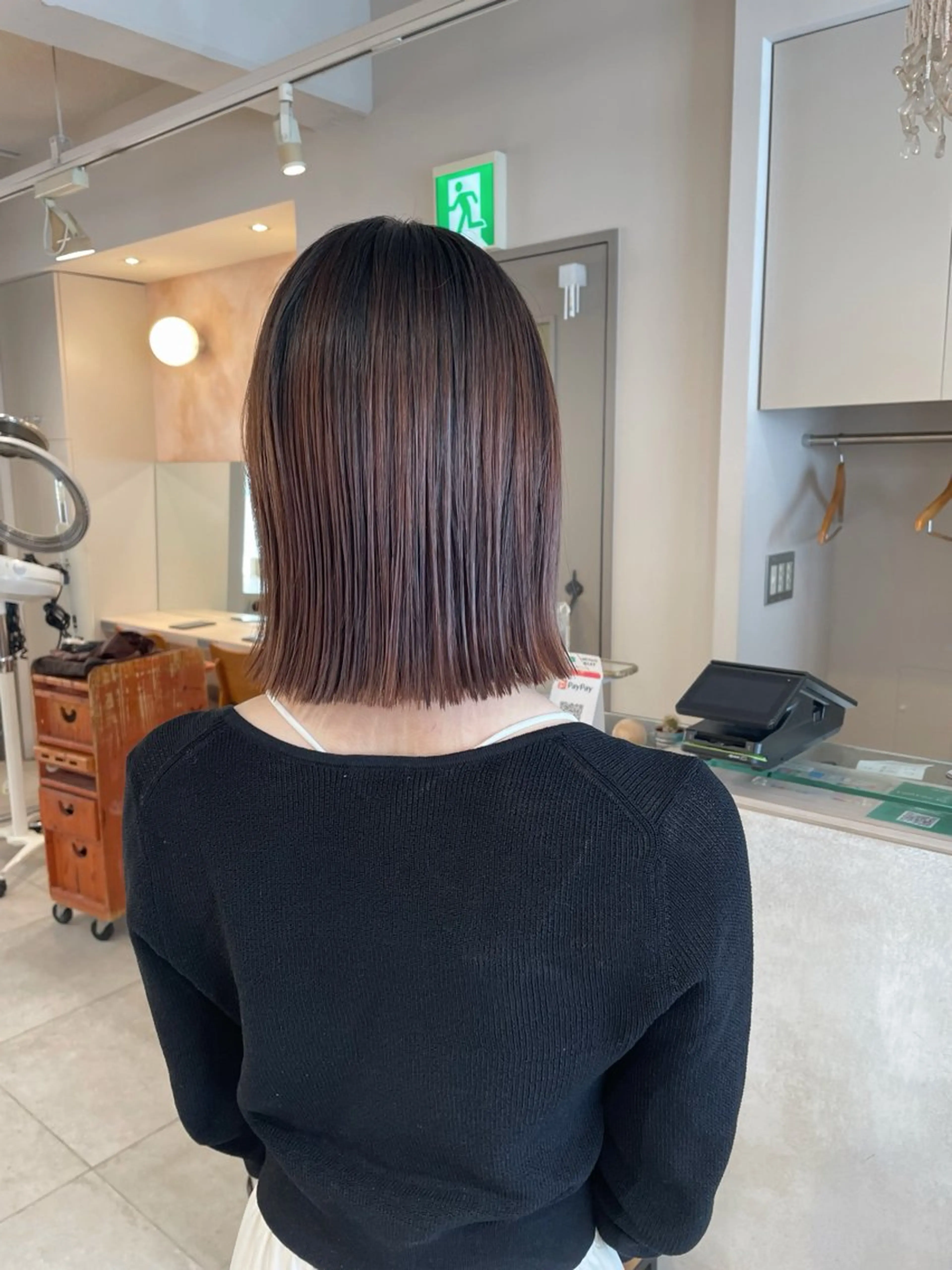 ミディアム 切りっぱなしロブ 切りっぱなしボブ ソノキユウカのヘアスタイル